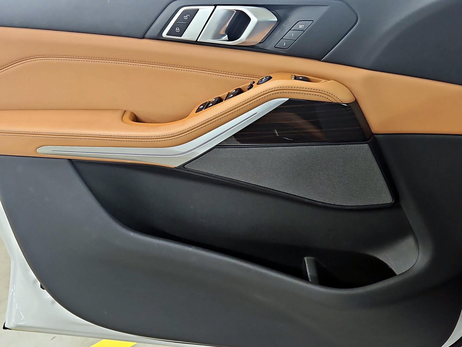 Thumbnail: 2023 BMW X5 - 12