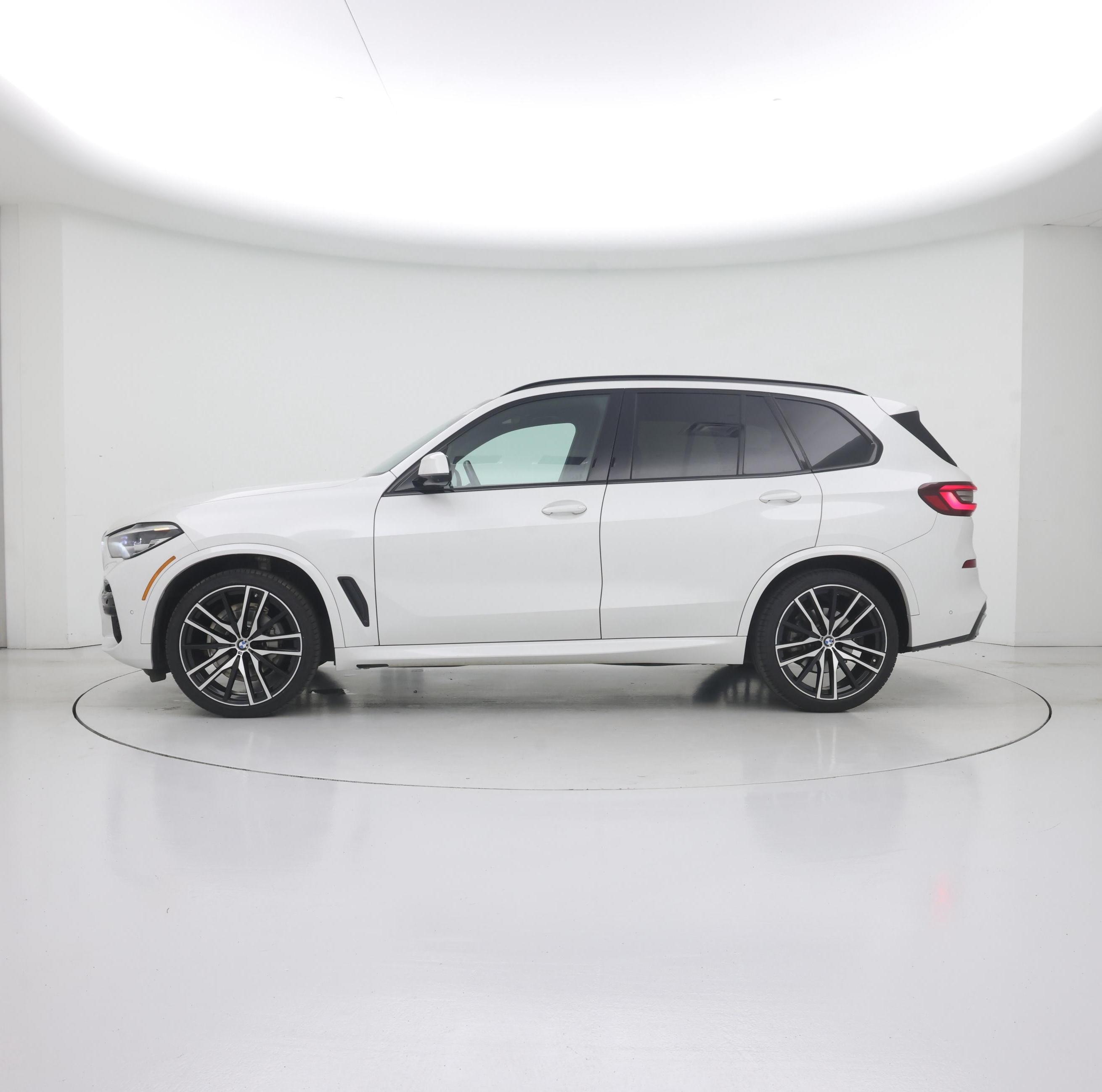 Thumbnail: 2023 BMW X5 - 3