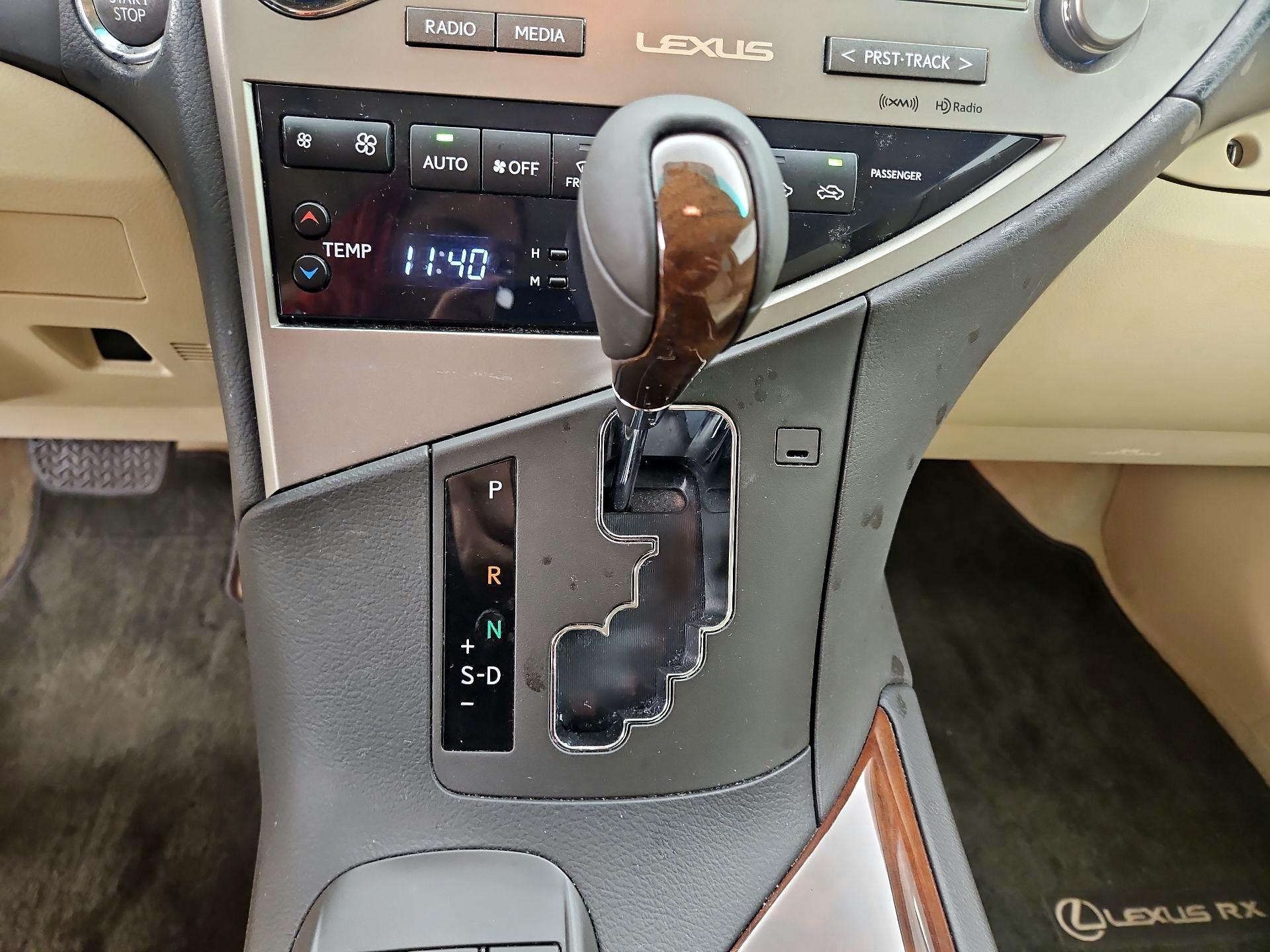 Thumbnail: 2015 Lexus RX - 17