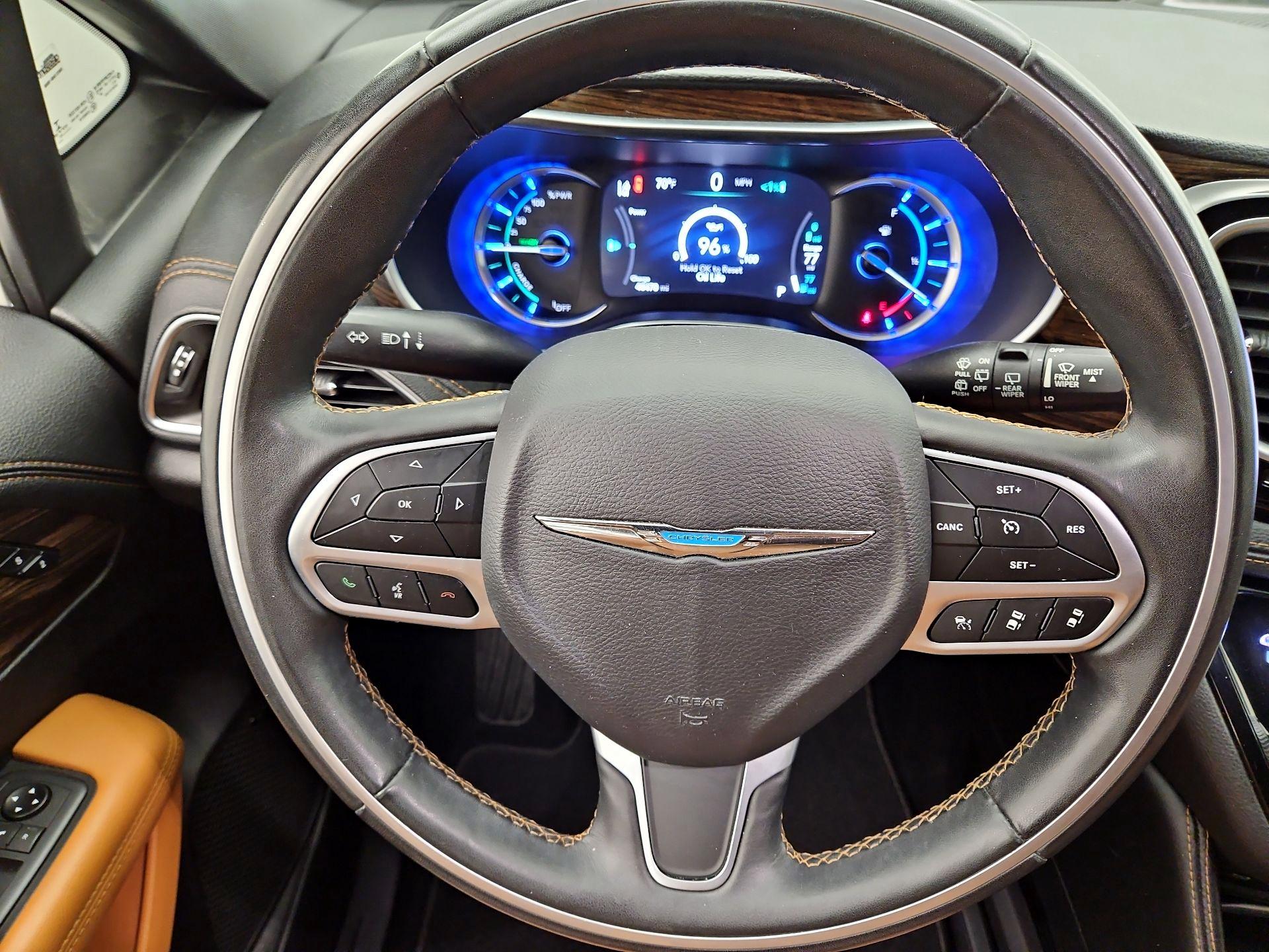 Thumbnail: 2021 Chrysler Pacifica - 10