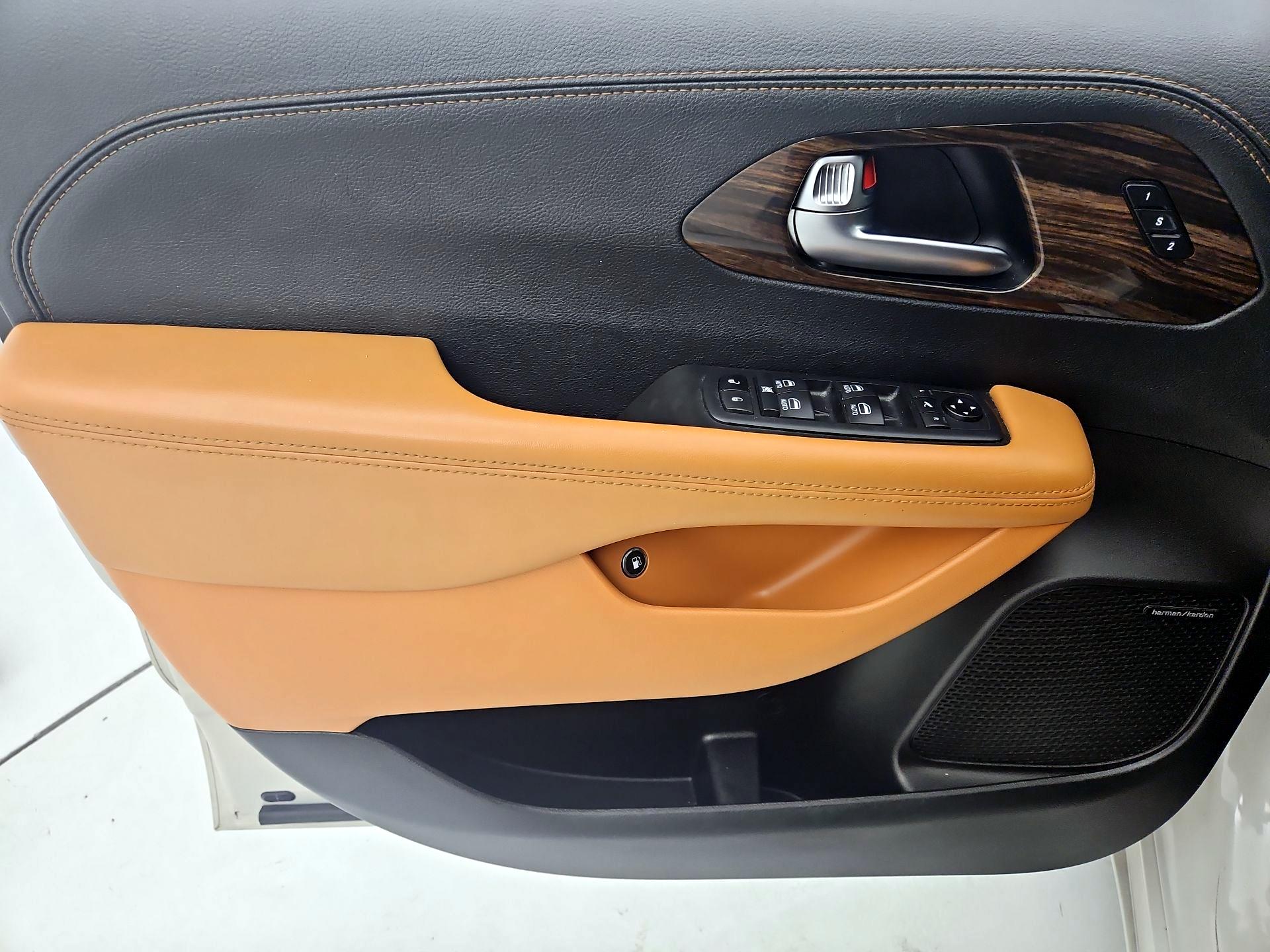 Thumbnail: 2021 Chrysler Pacifica - 12