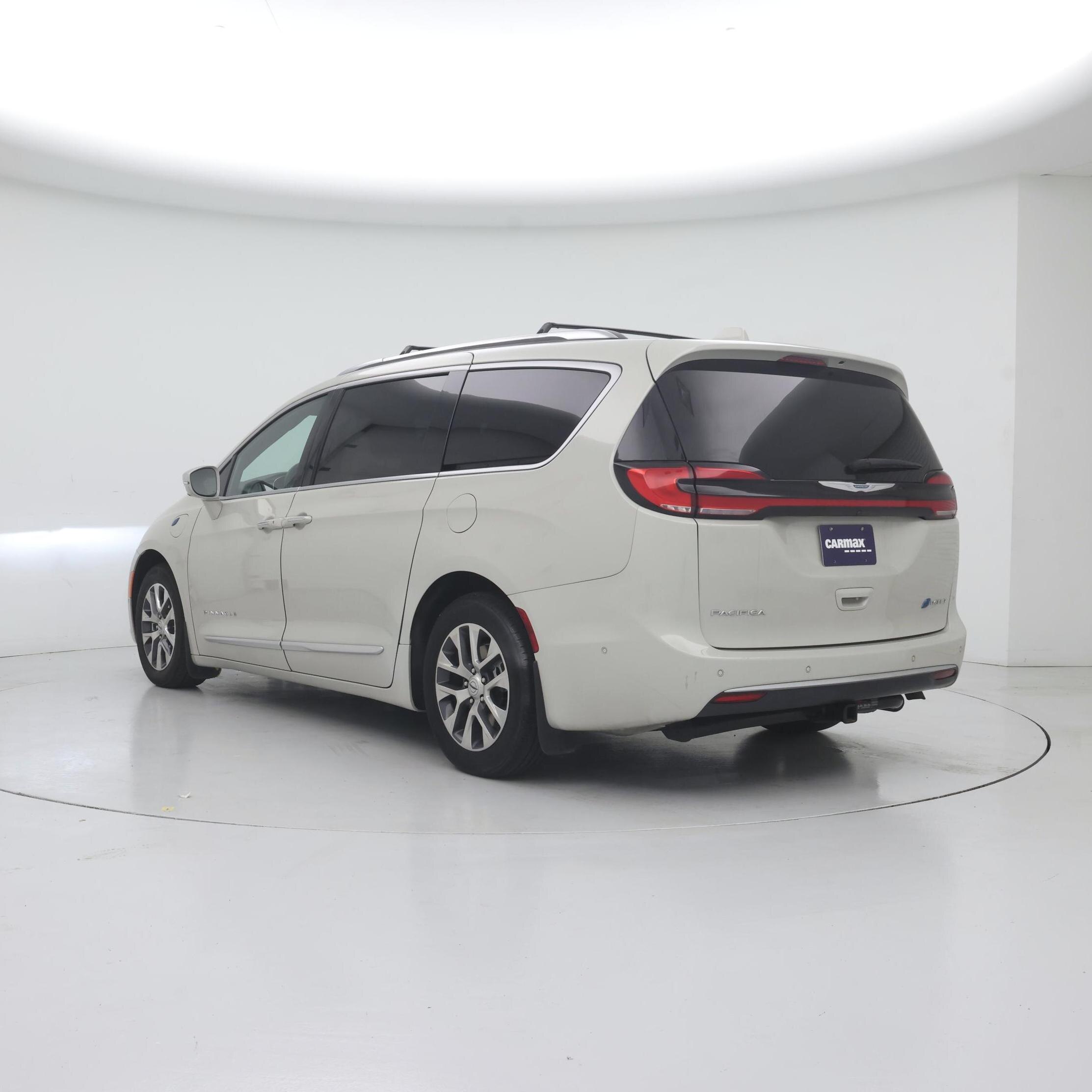 Thumbnail: 2021 Chrysler Pacifica - 2