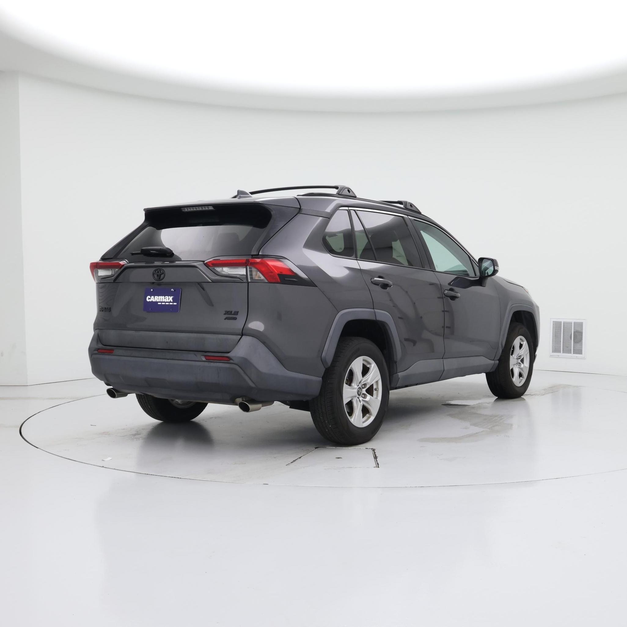 Thumbnail: 2019 Toyota RAV4 - 8
