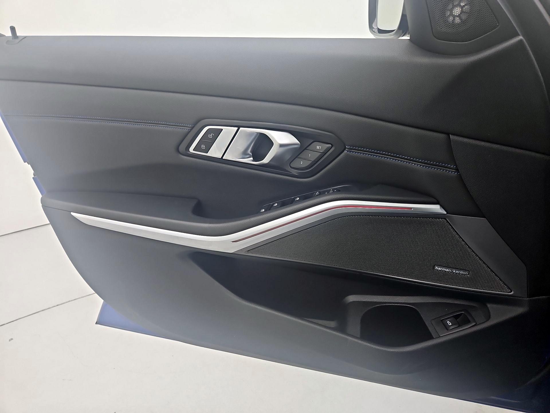 Thumbnail: 2019 BMW 3 Series - 12