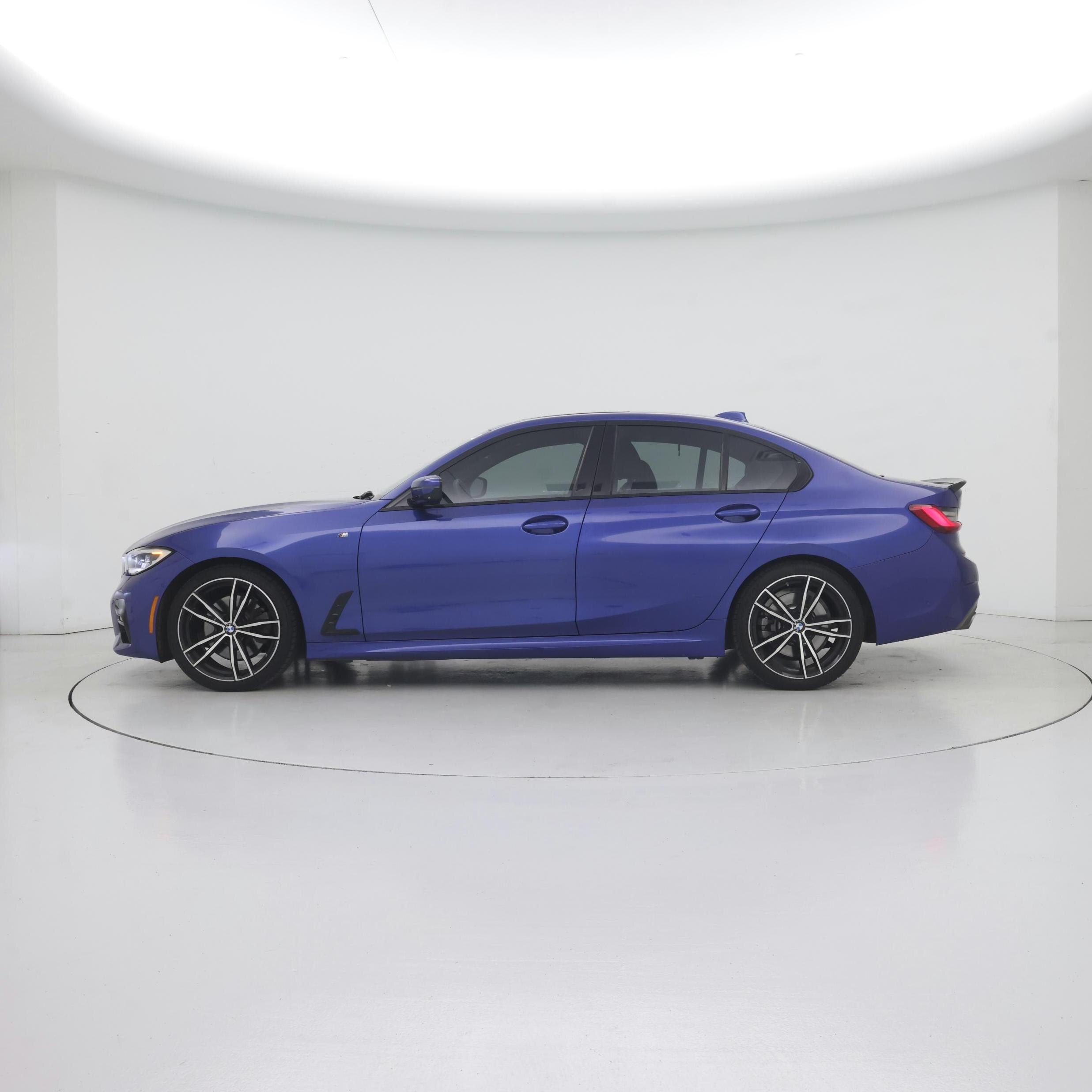 Thumbnail: 2019 BMW 3 Series - 3