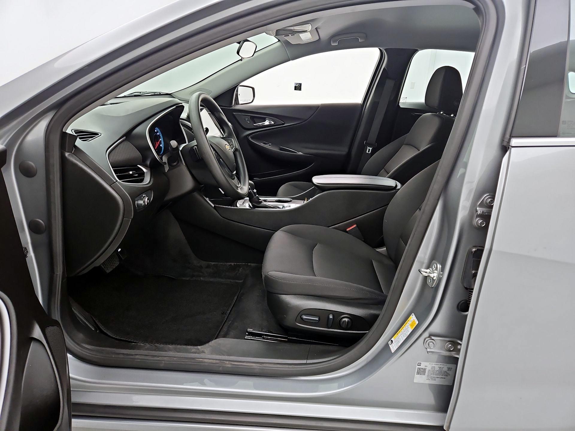 Thumbnail: 2025 Chevrolet Malibu - 11