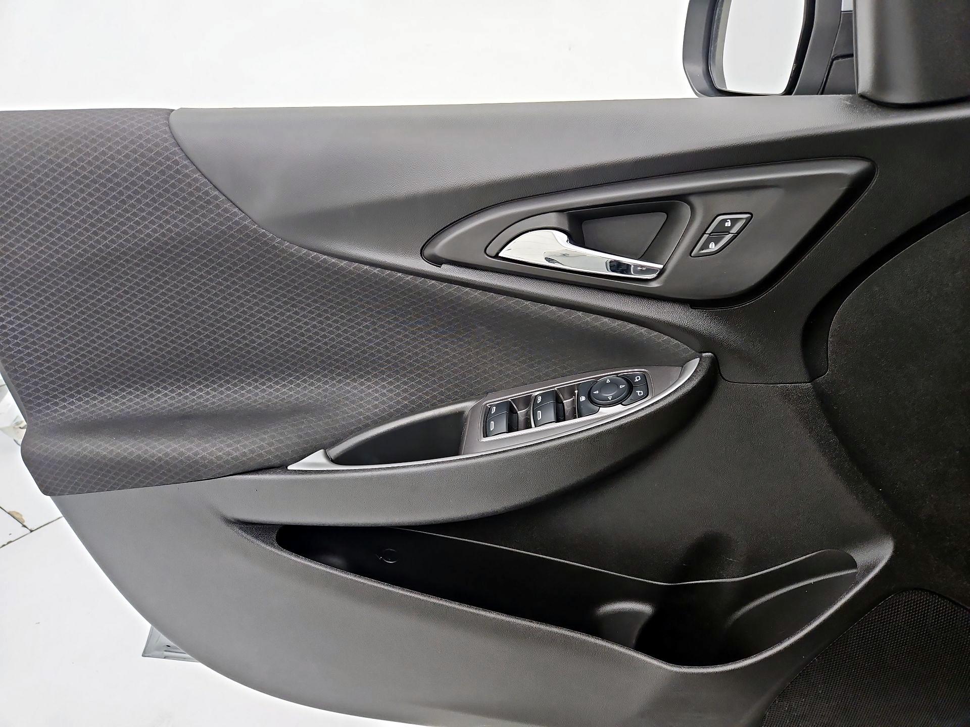 Thumbnail: 2025 Chevrolet Malibu - 12