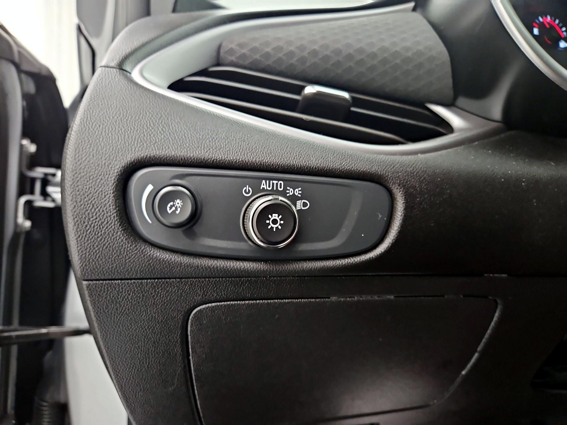 Thumbnail: 2025 Chevrolet Malibu - 13