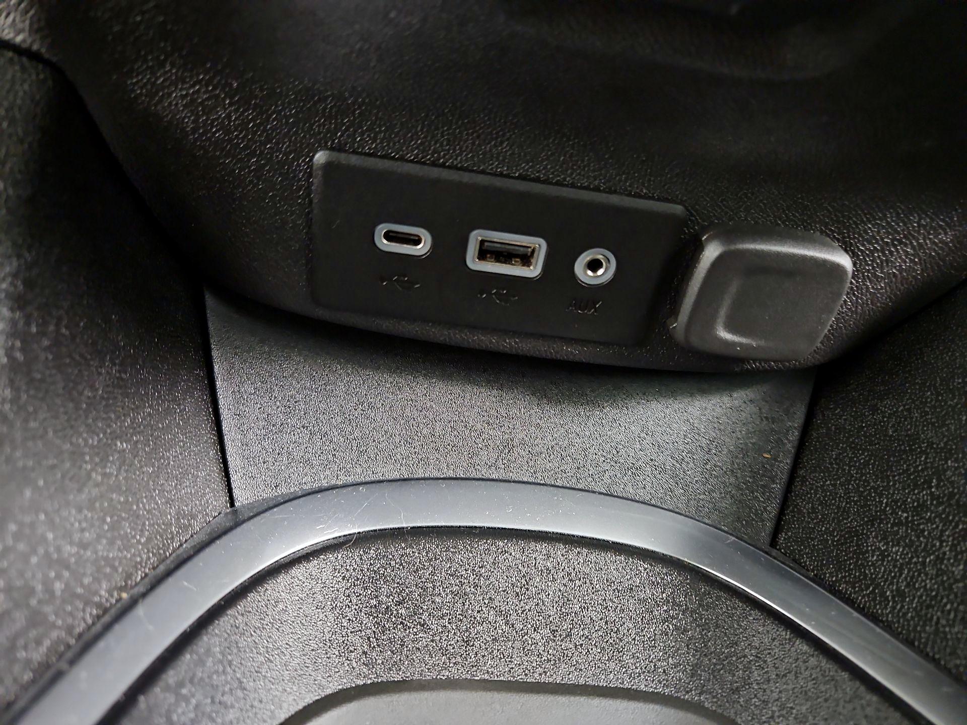 Thumbnail: 2025 Chevrolet Malibu - 18