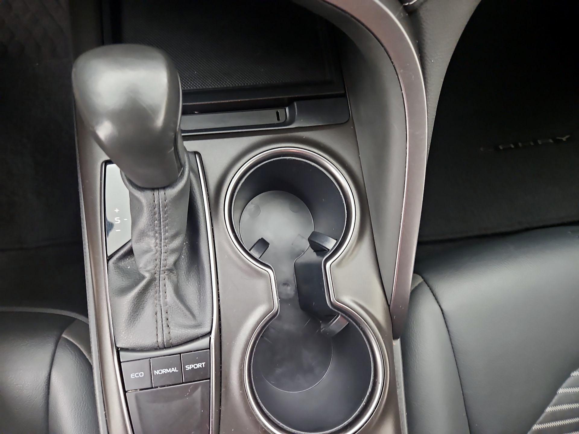 Thumbnail: 2024 Toyota Camry - 17