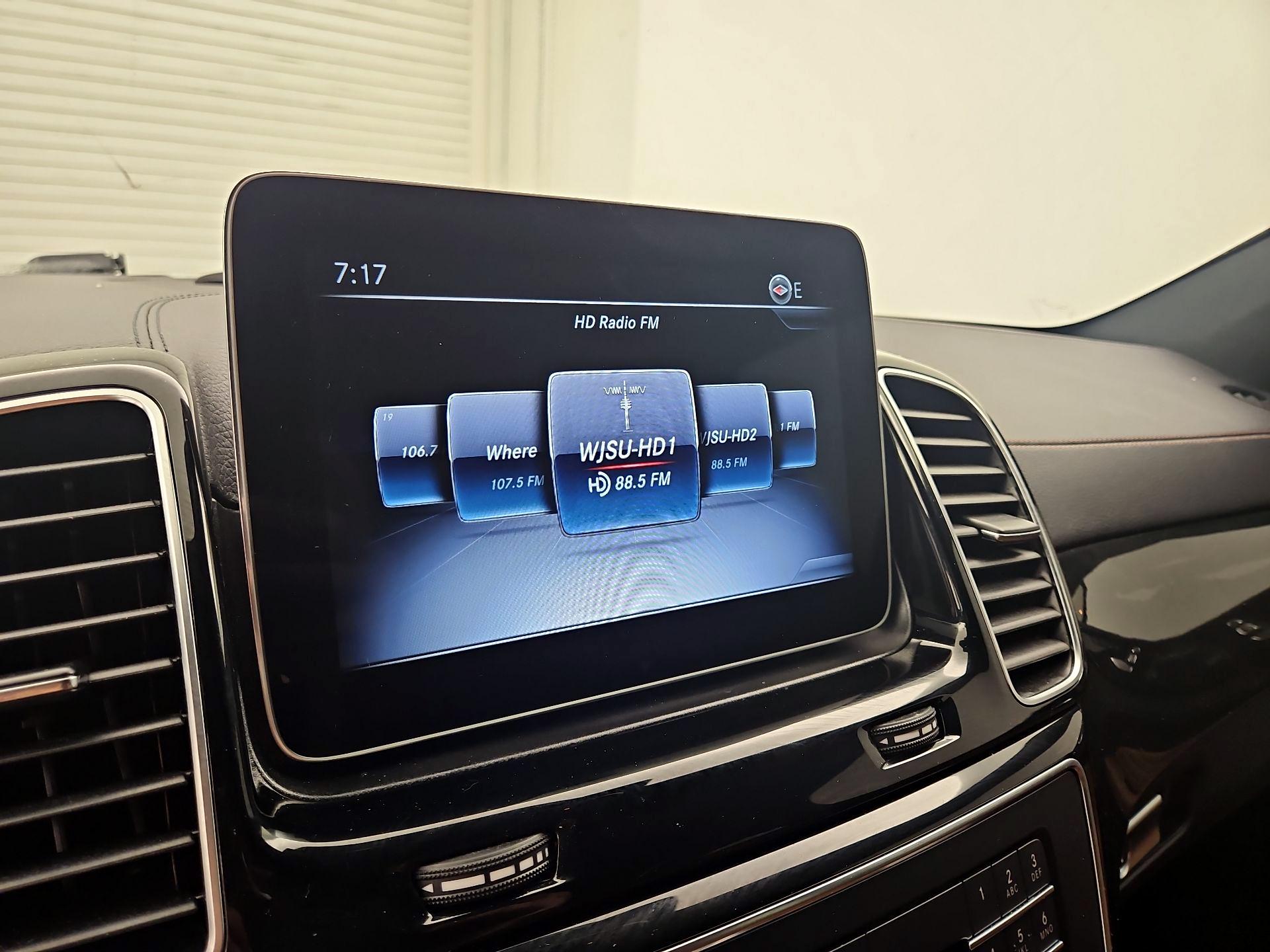 Thumbnail: 2019 Mercedes-Benz GLE - 16