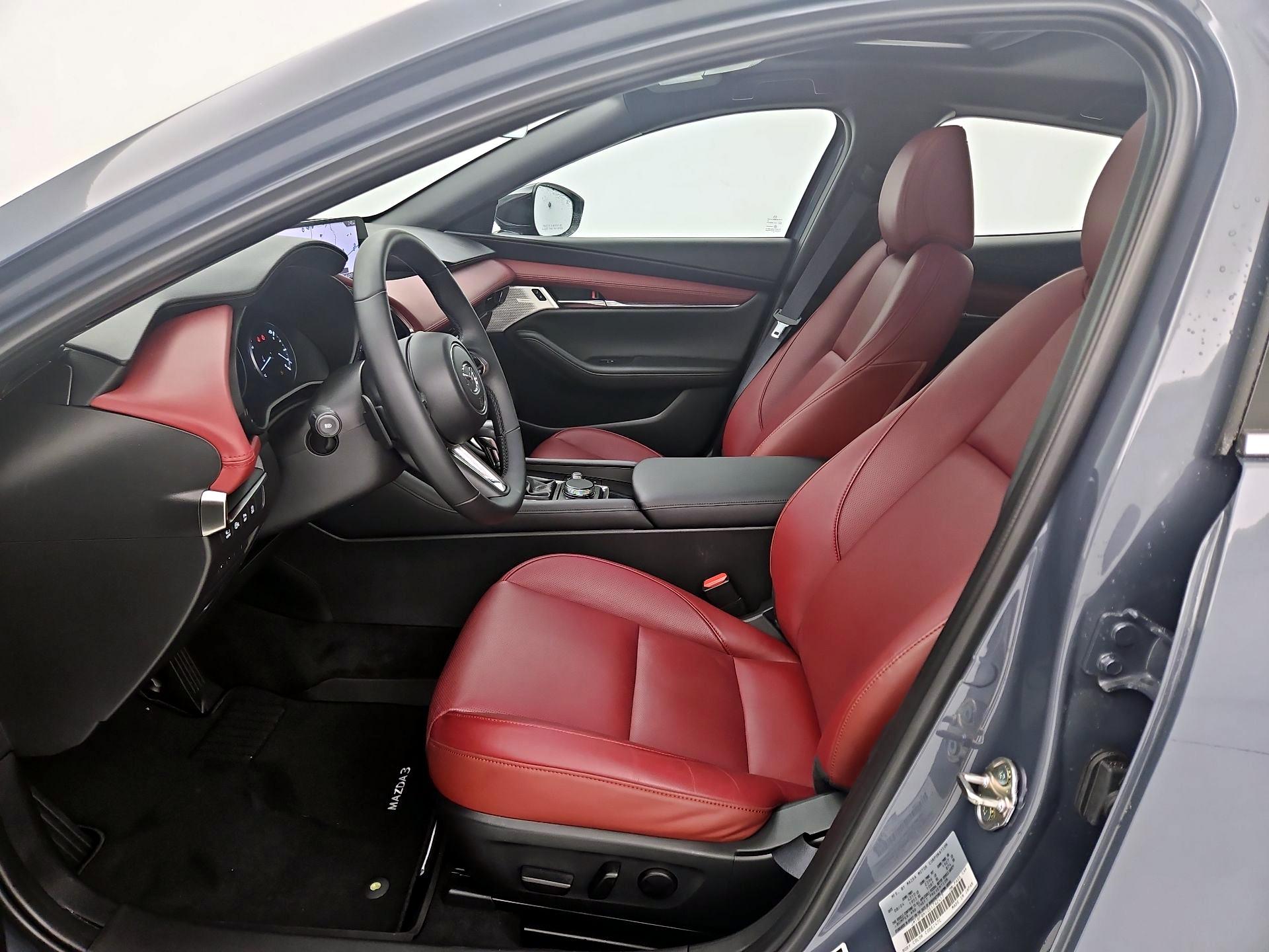 Thumbnail: 2025 Mazda Mazda3 - 11