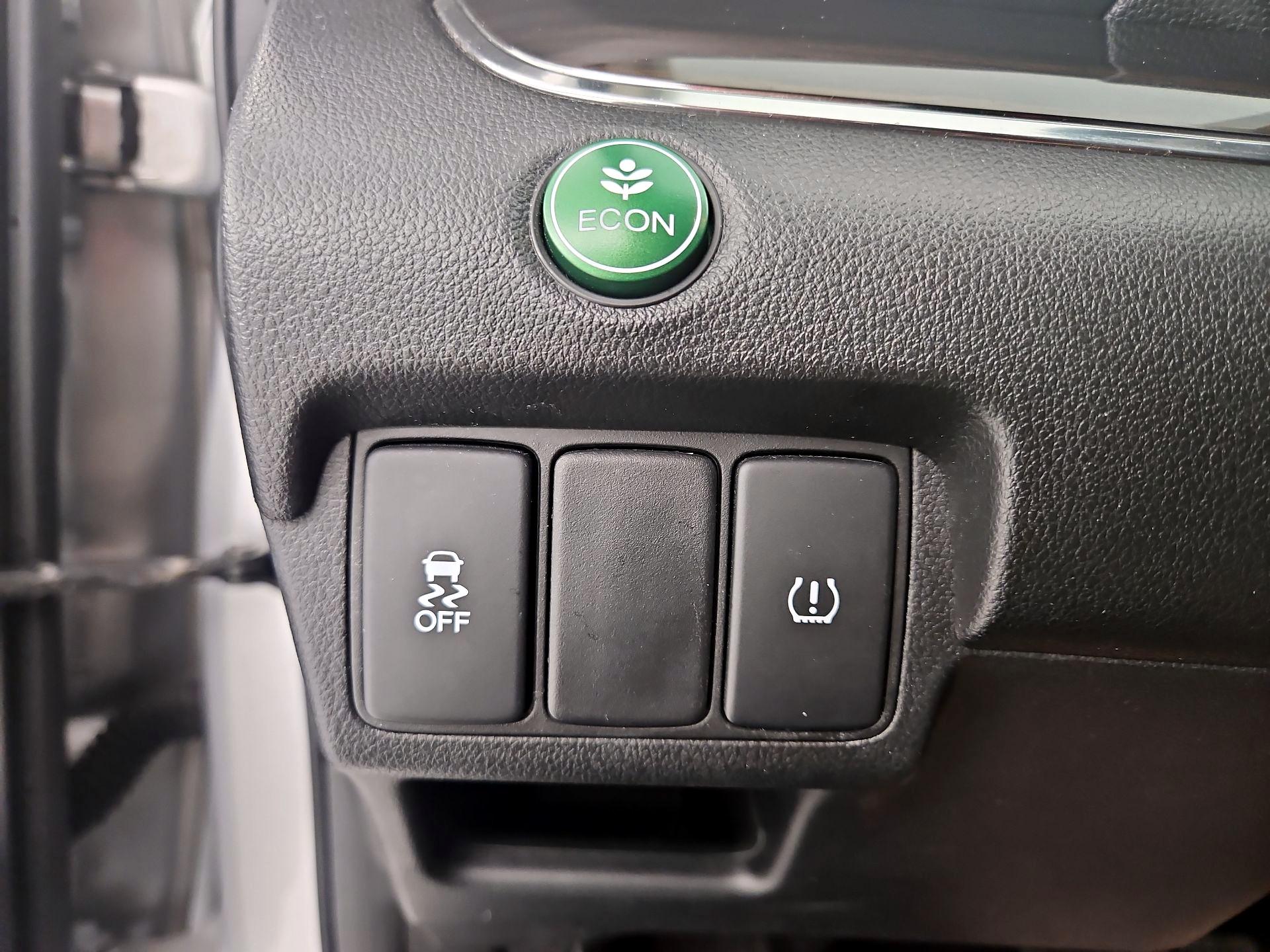 Thumbnail: 2016 Honda CR-V - 13