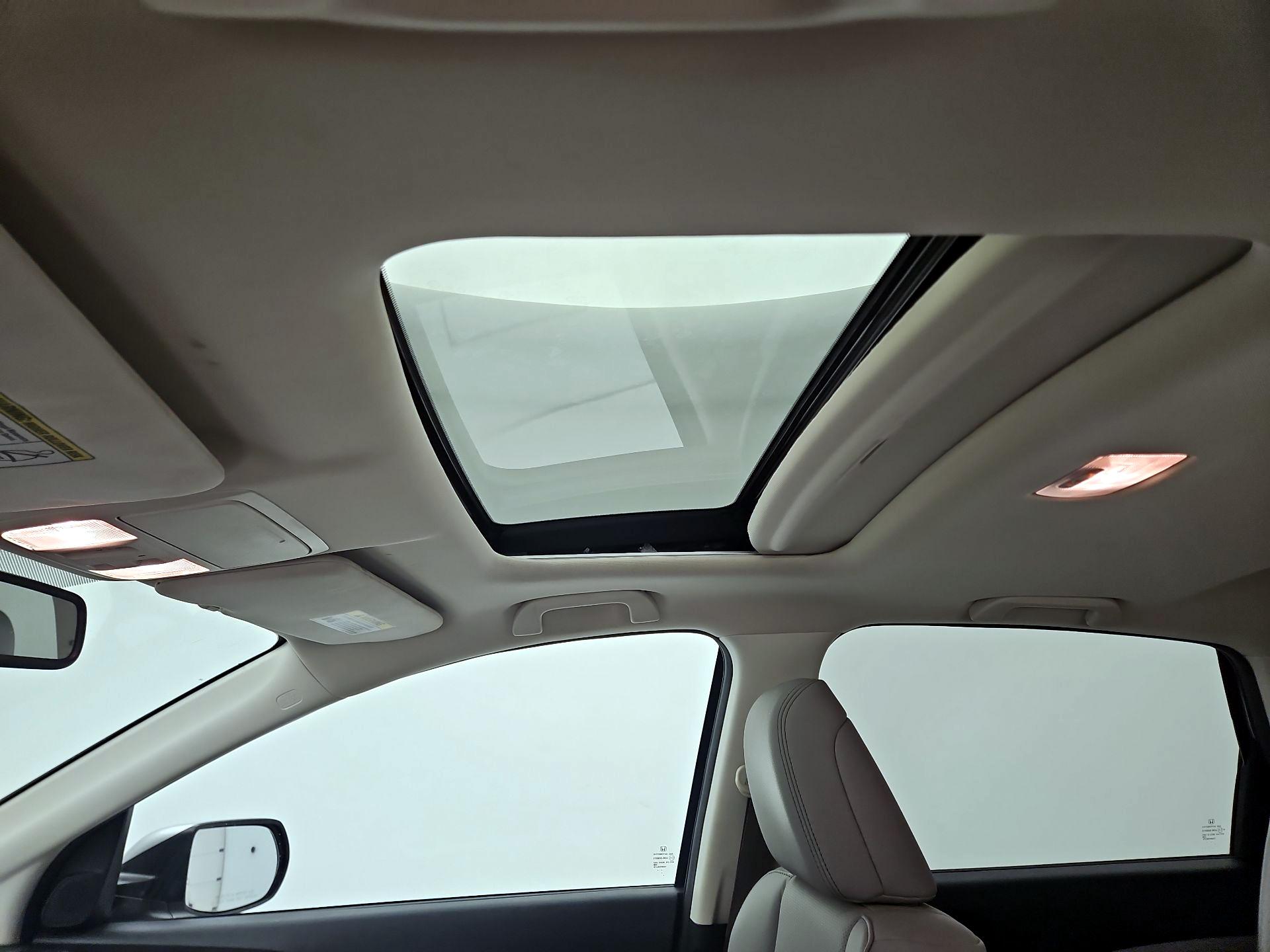 Thumbnail: 2016 Honda CR-V - 19