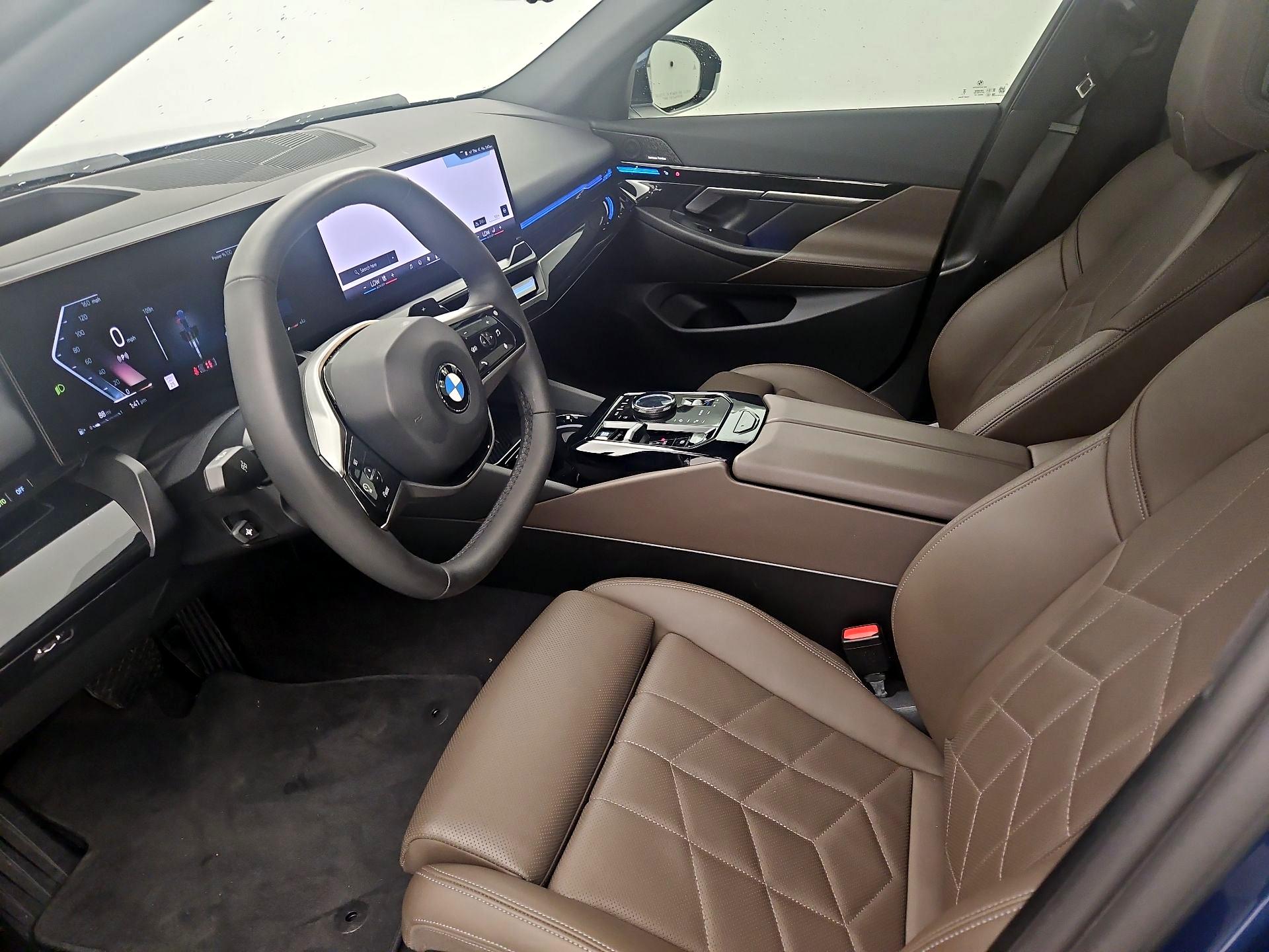 Thumbnail: 2024 BMW 5 Series - 11