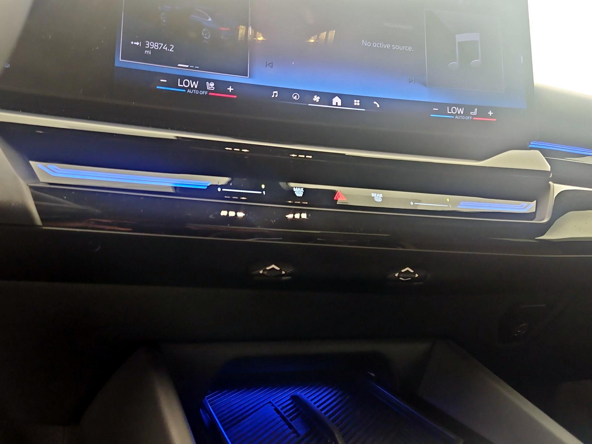 Thumbnail: 2024 BMW 5 Series - 17