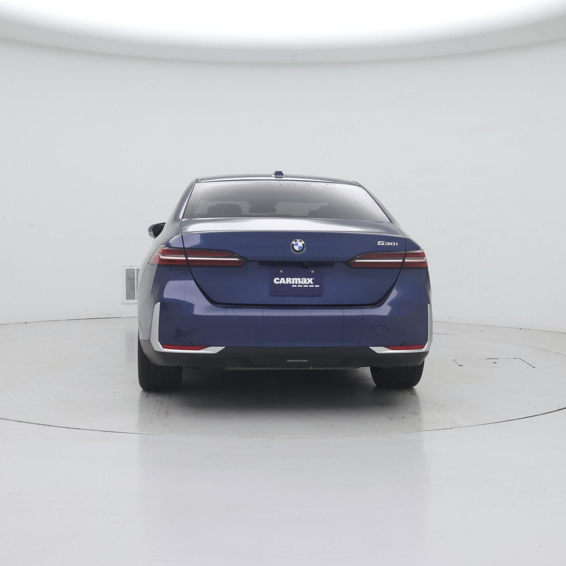 Thumbnail: 2024 BMW 5 Series - 6