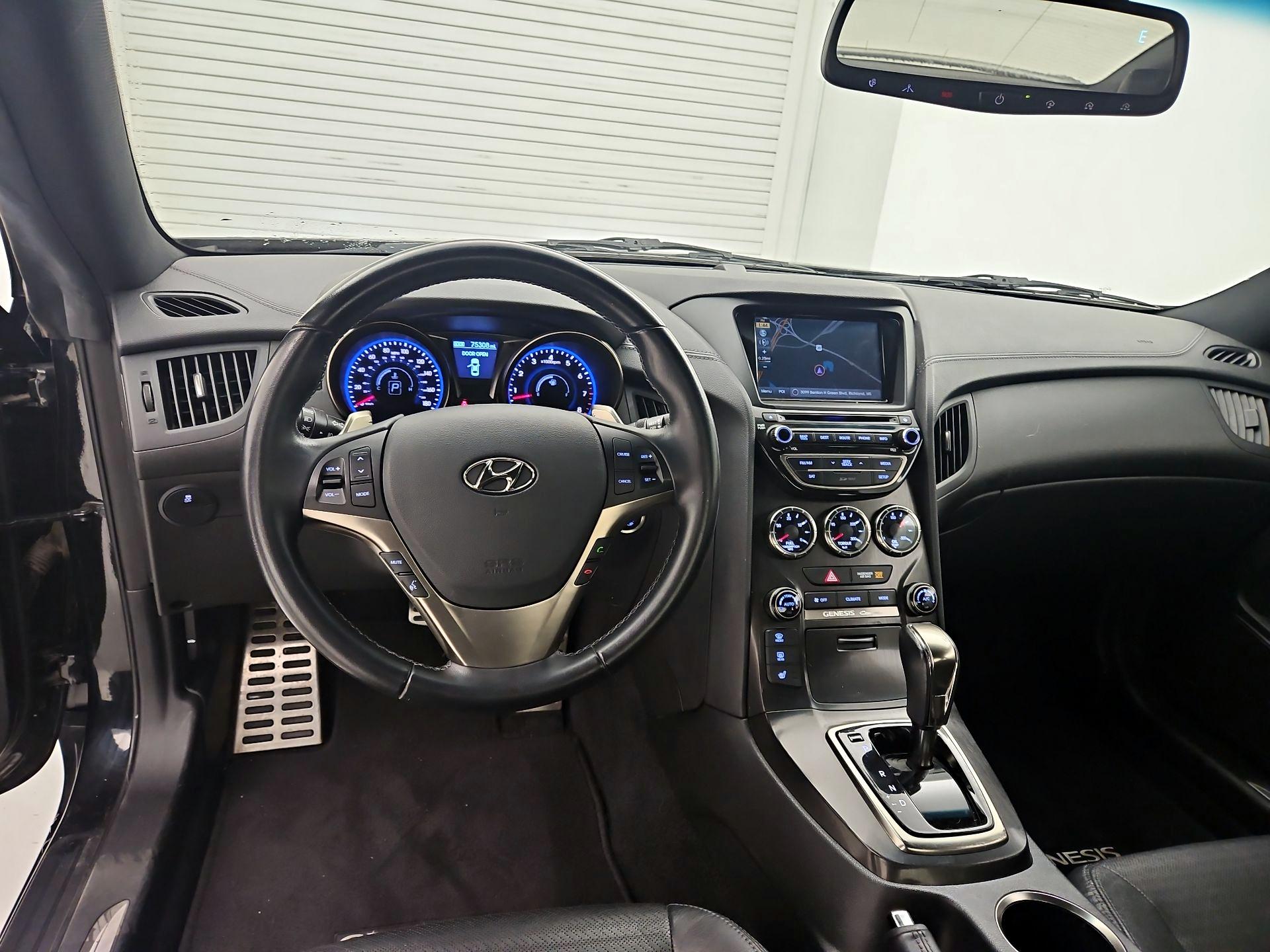 Thumbnail: 2016 Hyundai Genesis - 9