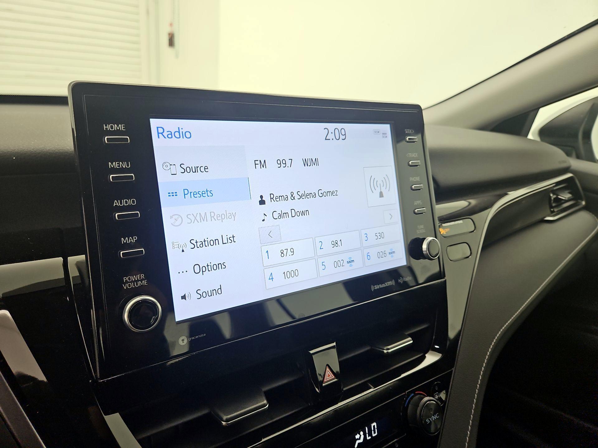 Thumbnail: 2023 Toyota Camry - 15