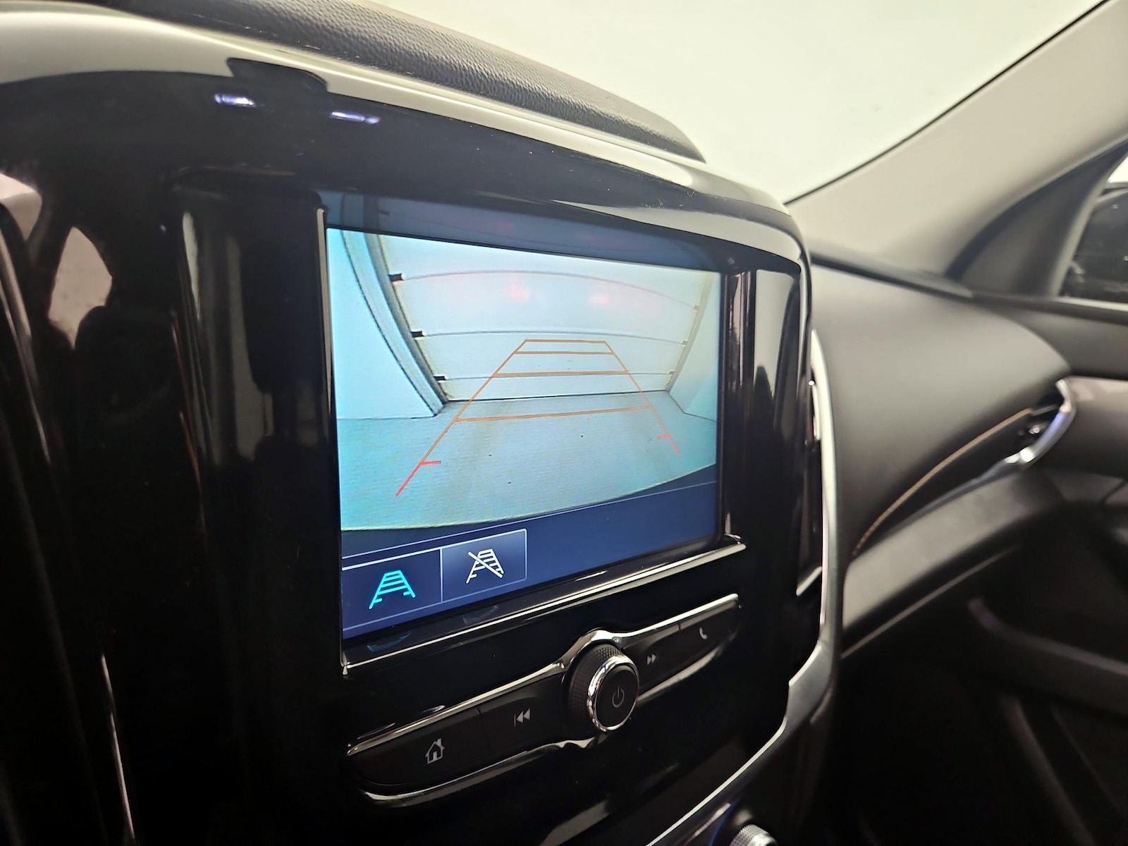 2019 Chevrolet Traverse LS - Photo 15