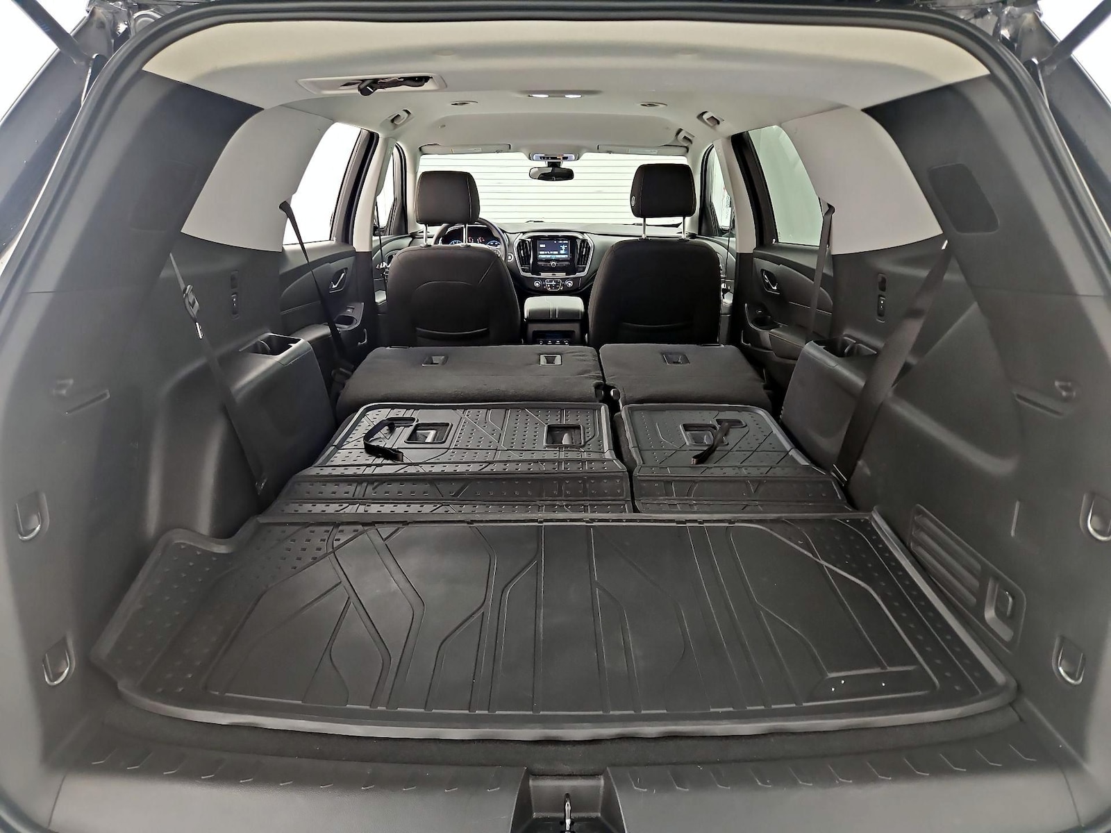 2019 Chevrolet Traverse LS - Photo 23