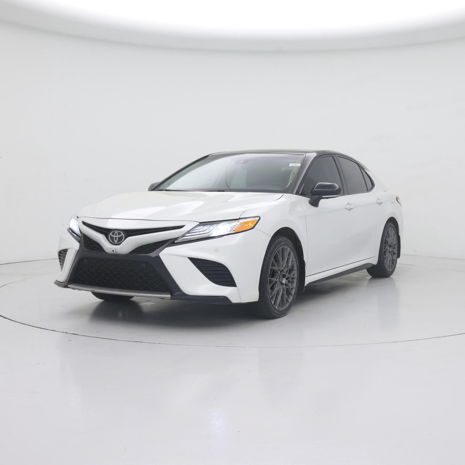Thumbnail: 2020 Toyota Camry - 4