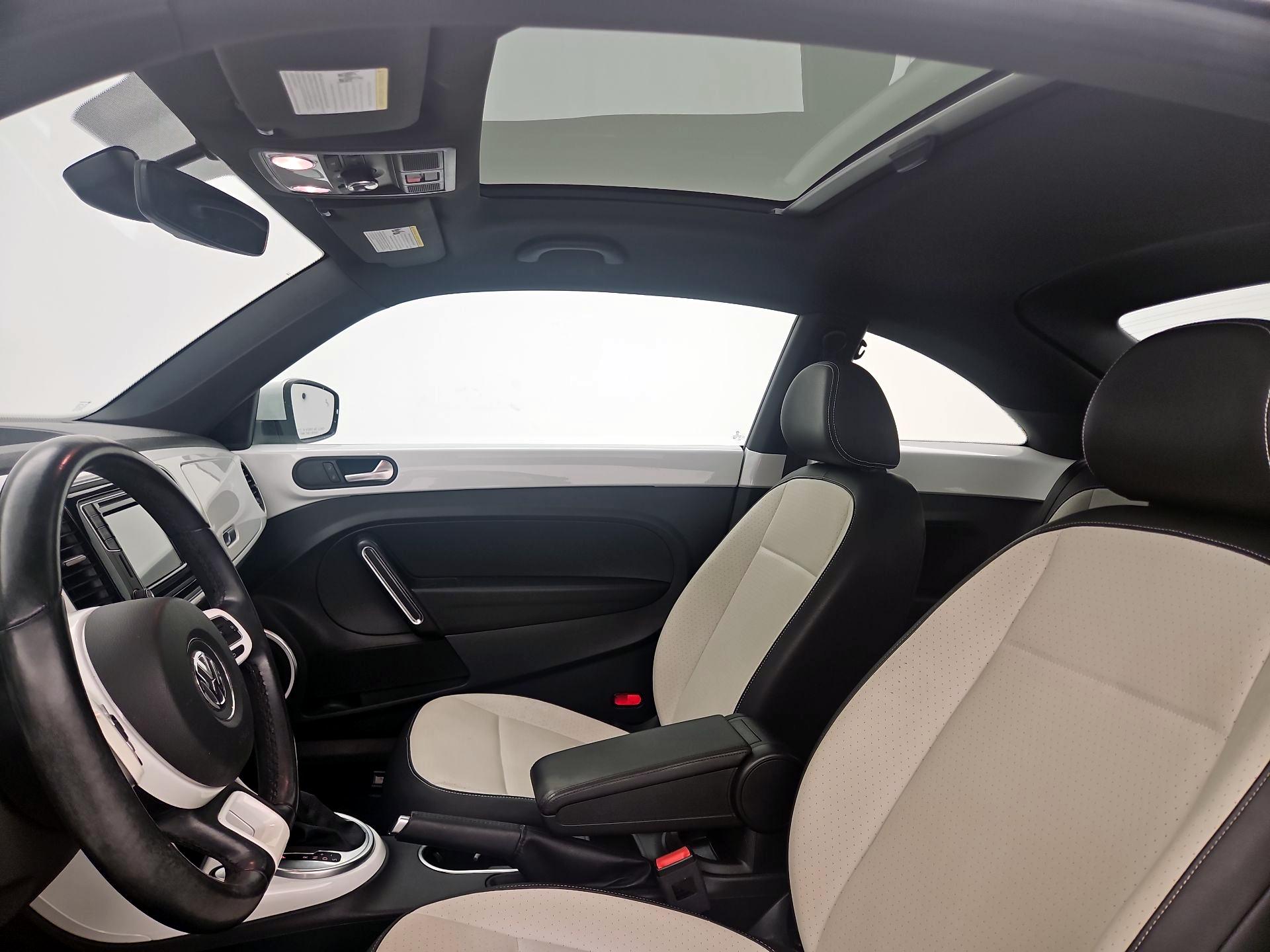 Thumbnail: 2018 Volkswagen Beetle - 19