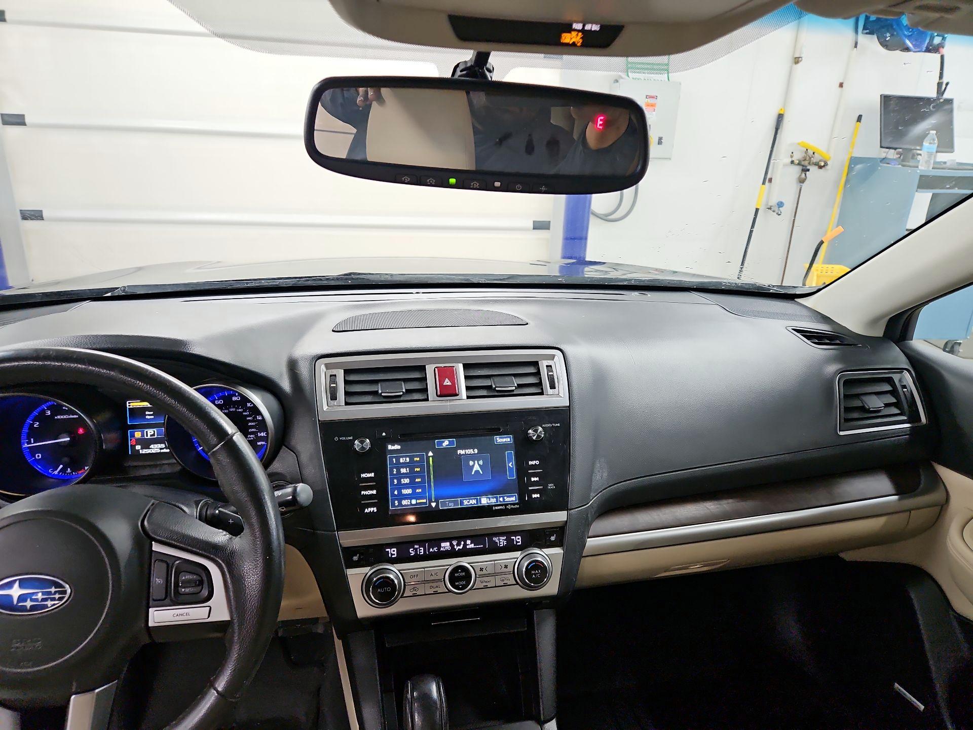 Thumbnail: 2017 Subaru Outback - 9