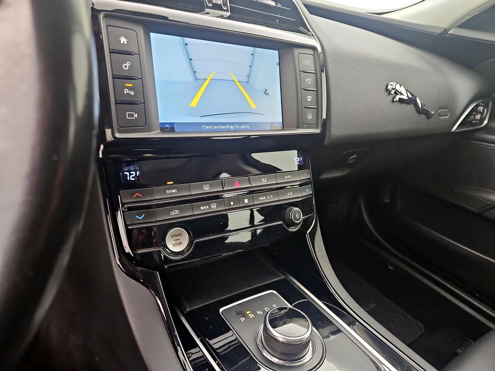 Thumbnail: 2018 Jaguar XE - 14