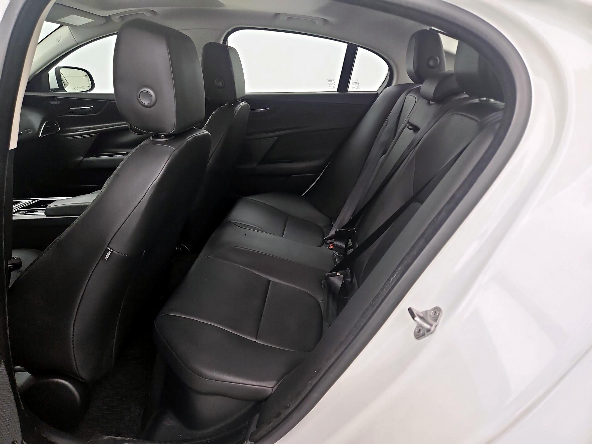 Thumbnail: 2018 Jaguar XE - 20