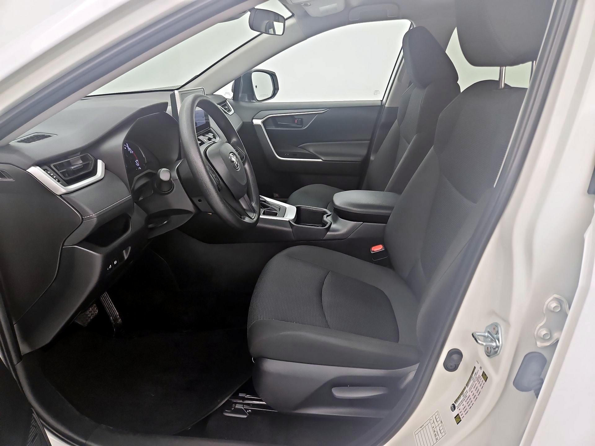 Thumbnail: 2025 Toyota RAV4 - 11