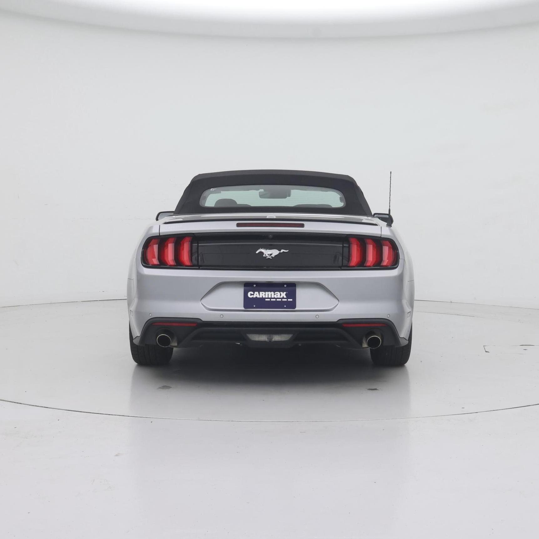 Thumbnail: 2022 Ford Mustang - 6