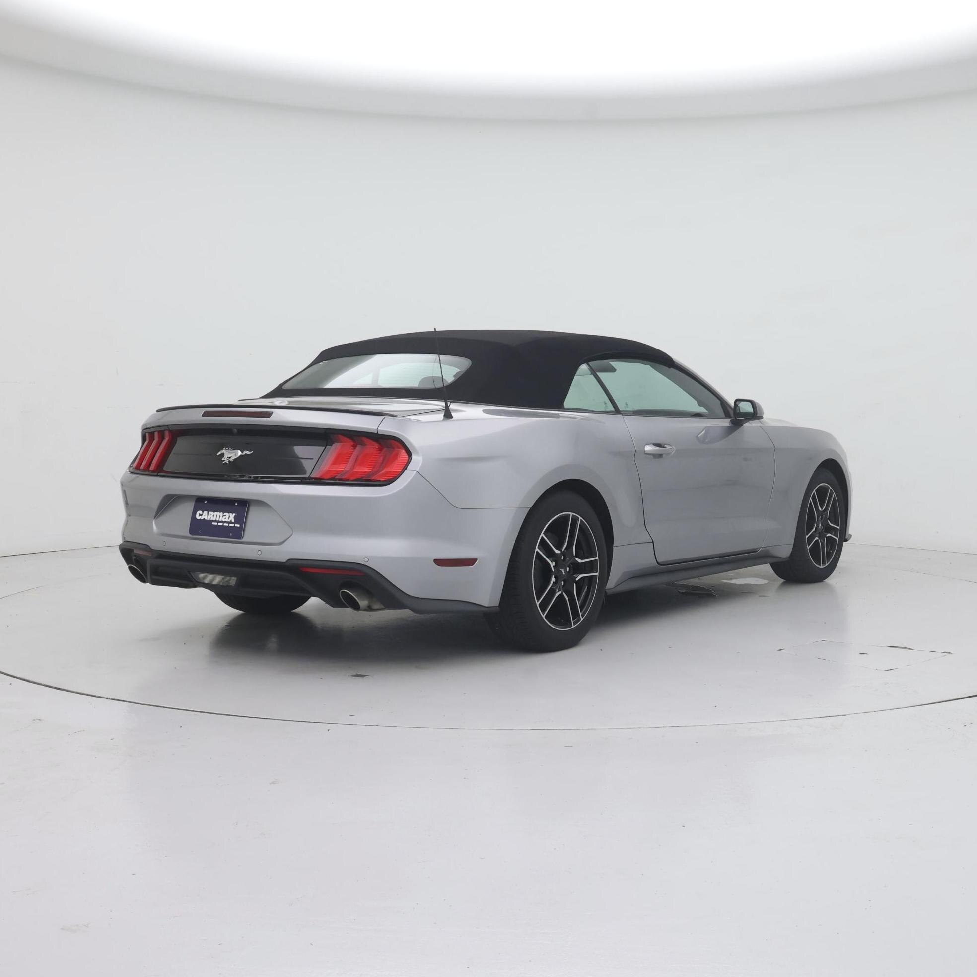 Thumbnail: 2022 Ford Mustang - 8