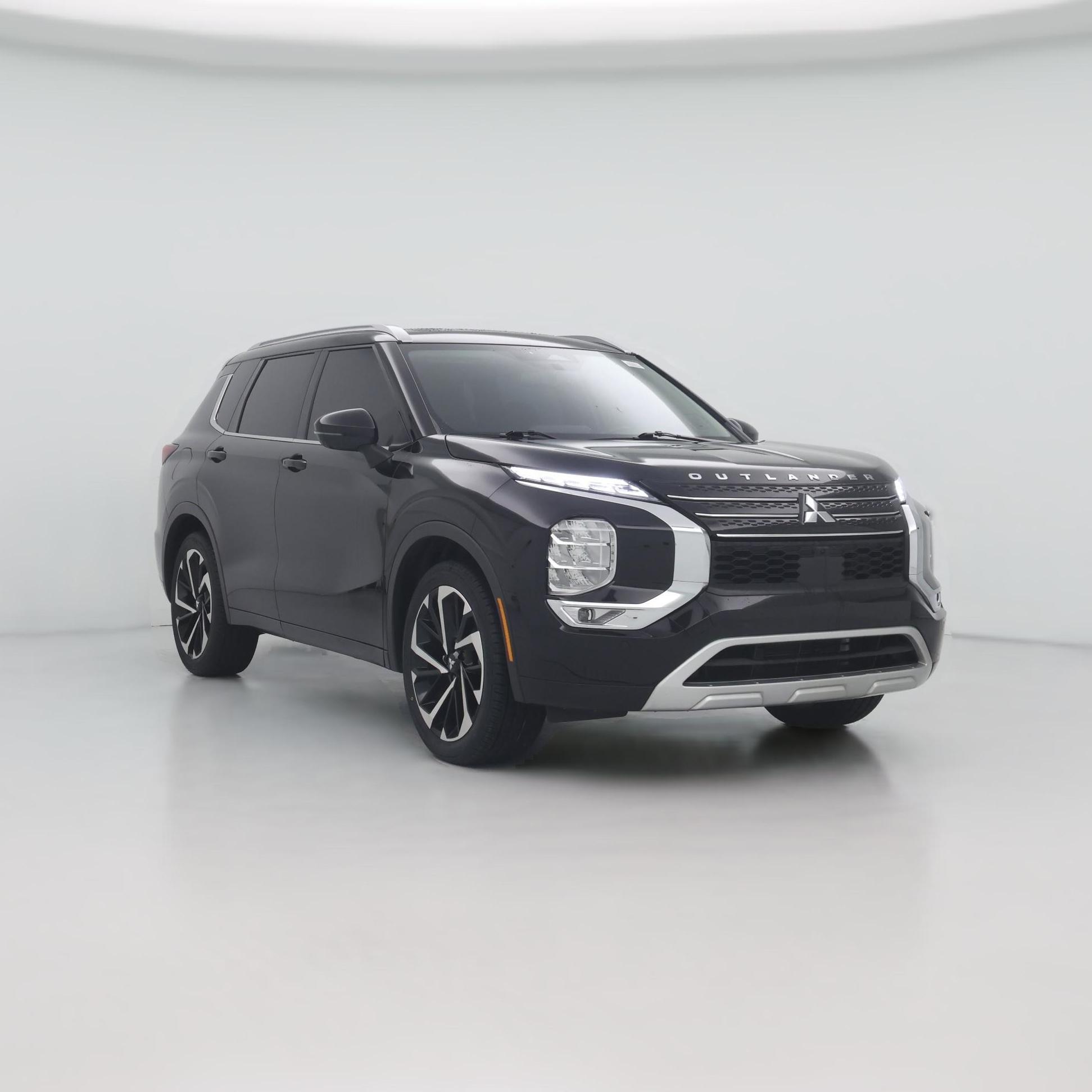 Thumbnail: 2023 Mitsubishi Outlander - 1