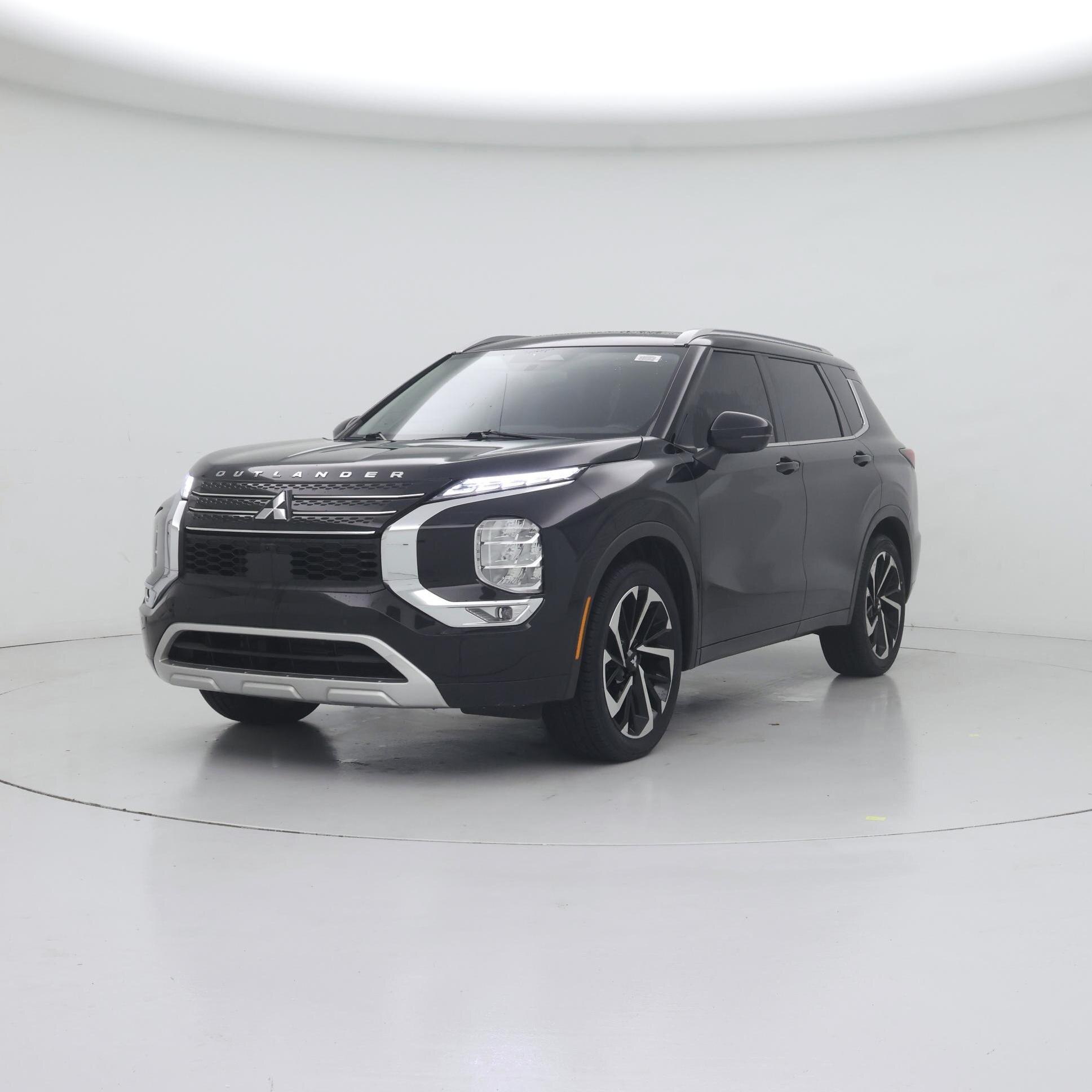 Thumbnail: 2023 Mitsubishi Outlander - 4