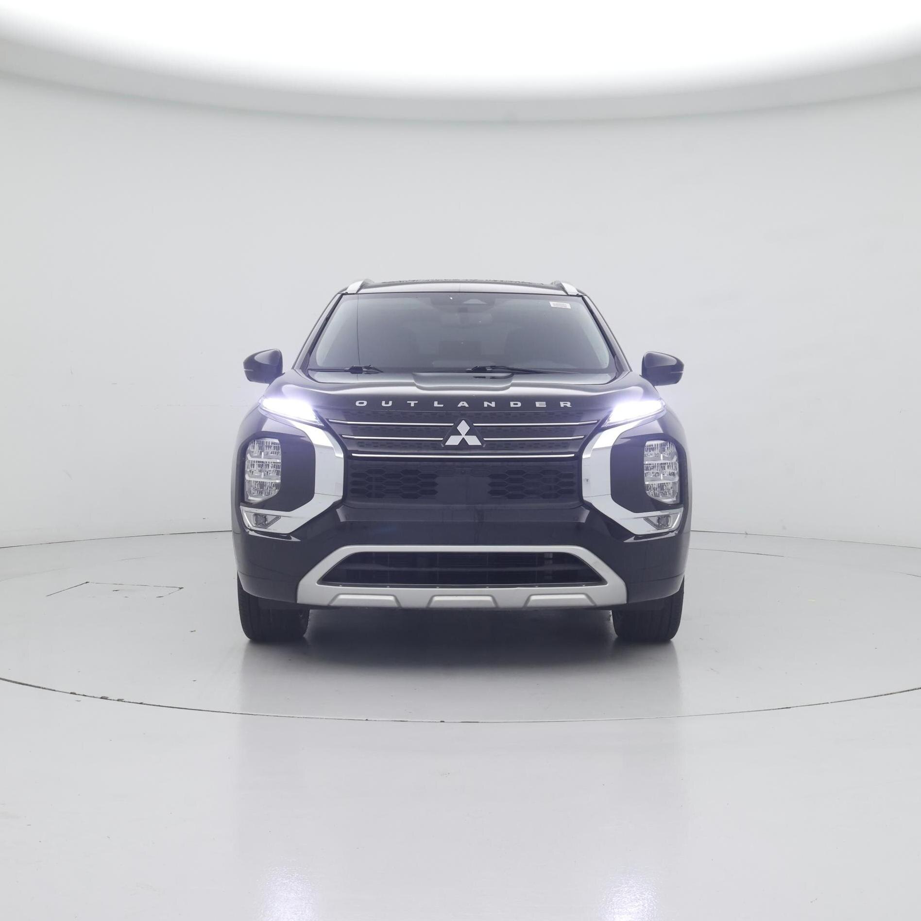Thumbnail: 2023 Mitsubishi Outlander - 5