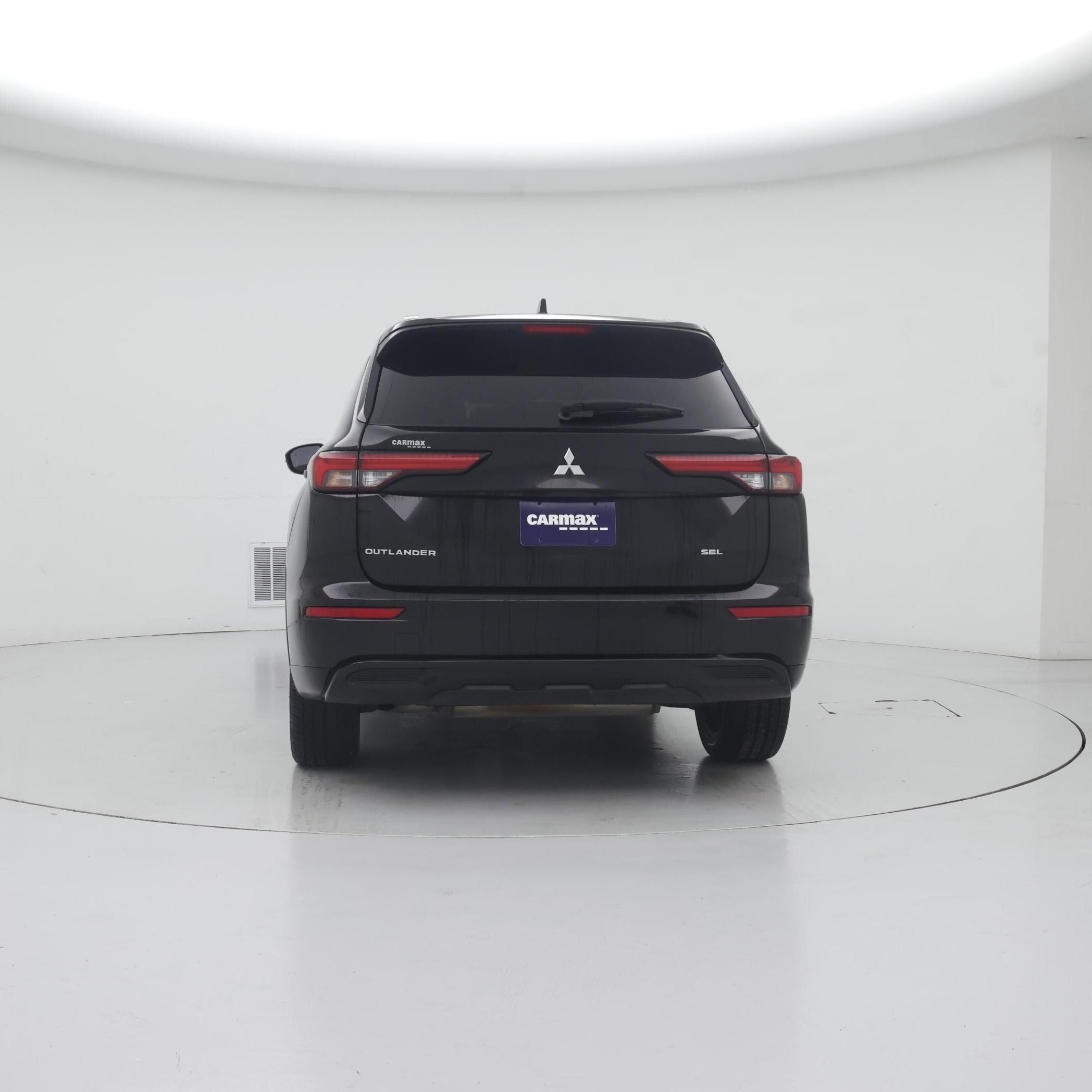 Thumbnail: 2023 Mitsubishi Outlander - 6