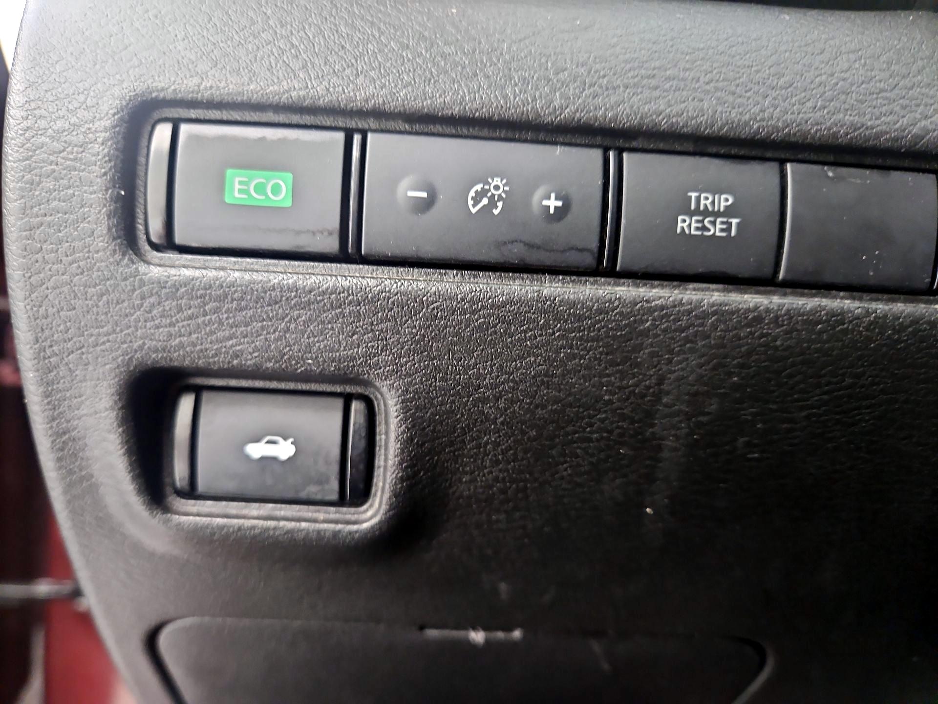 Thumbnail: 2020 Nissan Sentra - 13