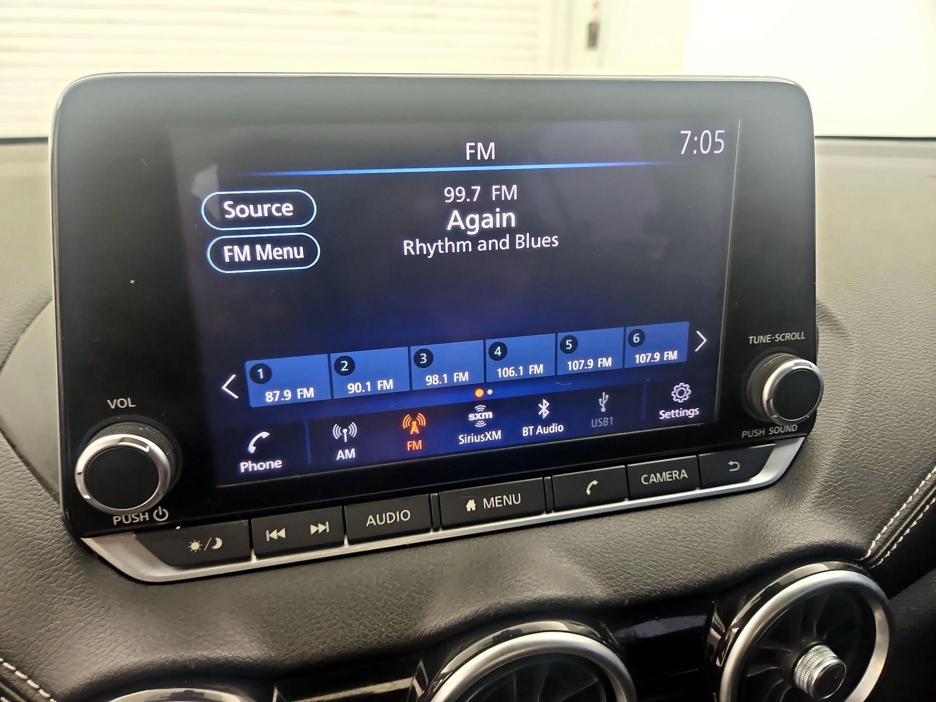 Thumbnail: 2020 Nissan Sentra - 15