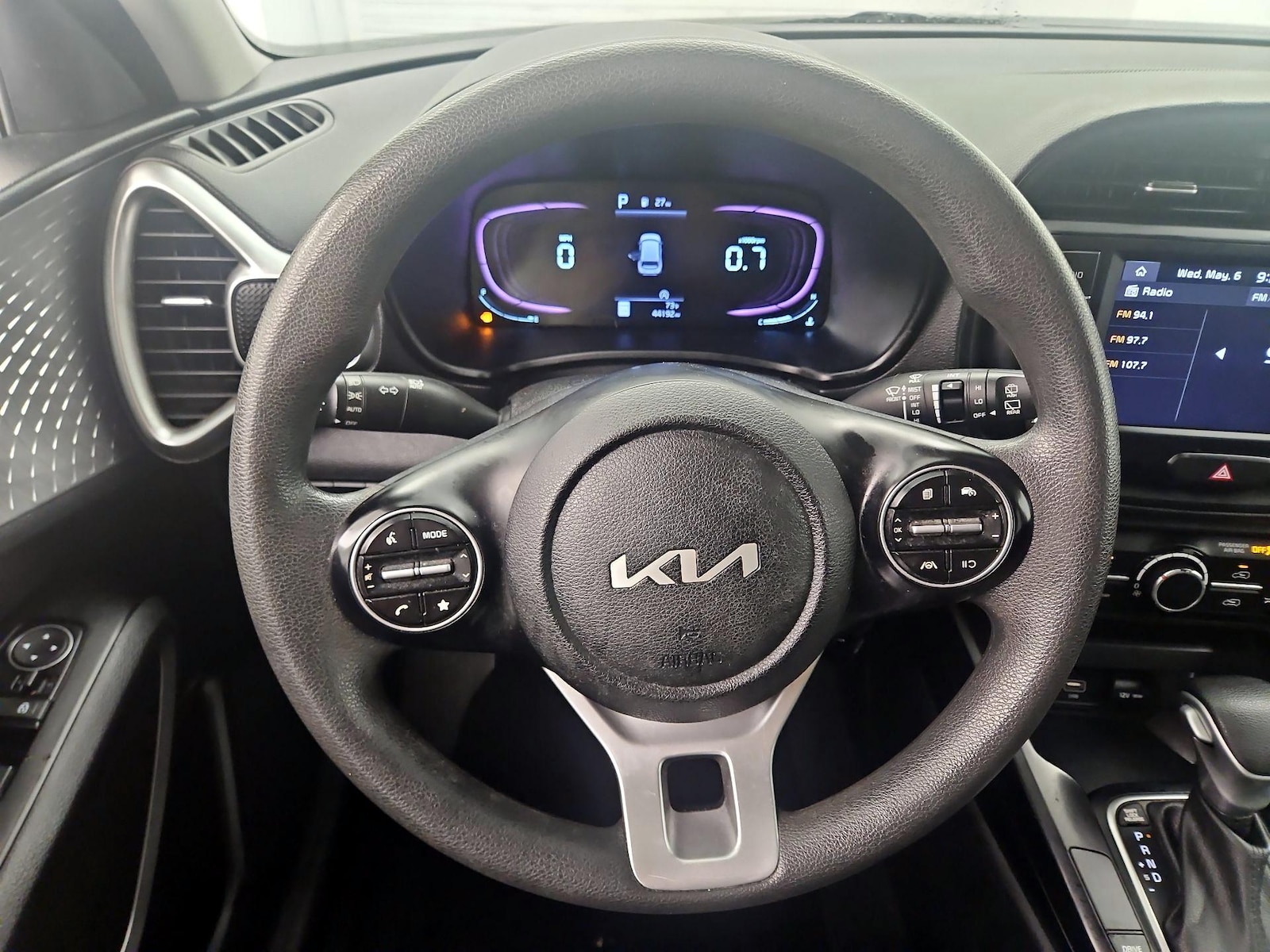 2023 Kia Soul LX - Photo 11