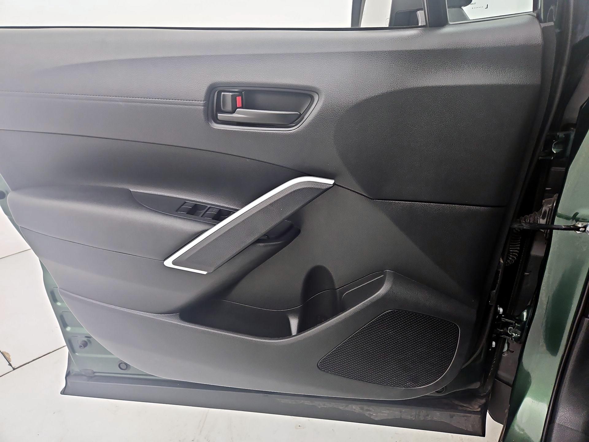 Thumbnail: 2024 Toyota Corolla Cross - 12