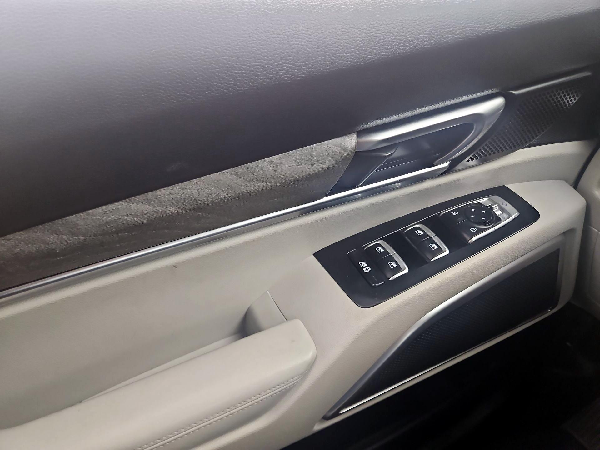 Thumbnail: 2022 Kia Telluride - 12