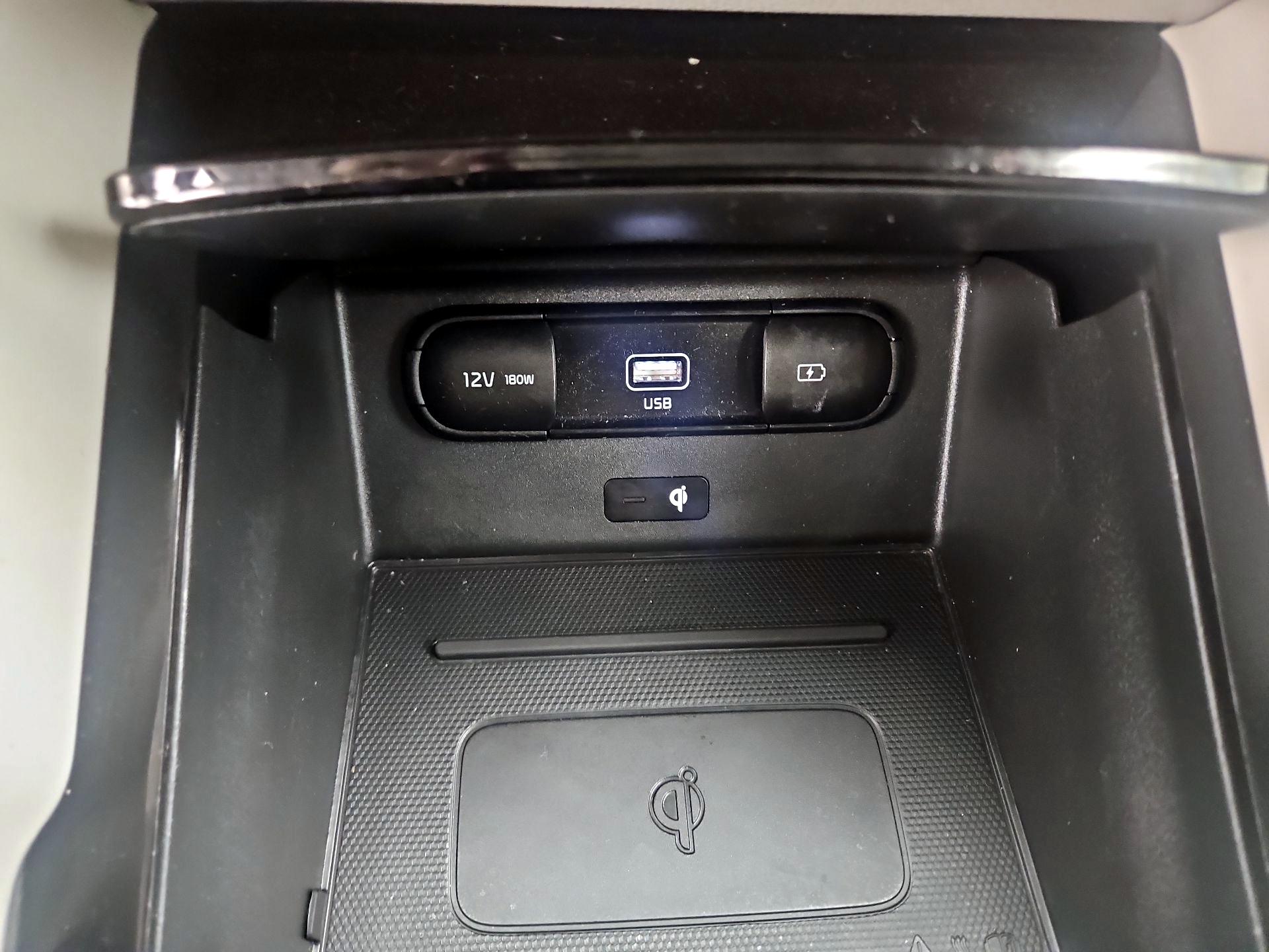 Thumbnail: 2022 Kia Telluride - 18