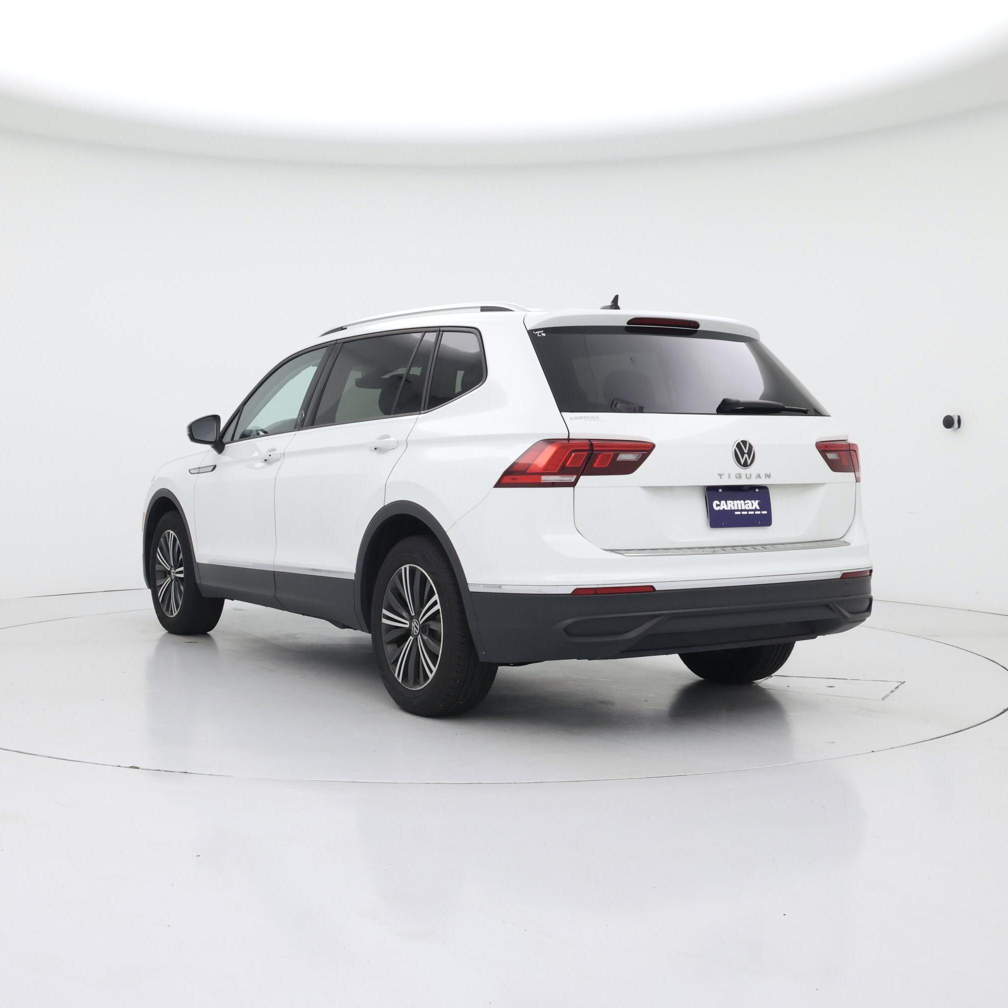 Thumbnail: 2024 Volkswagen Tiguan - 2