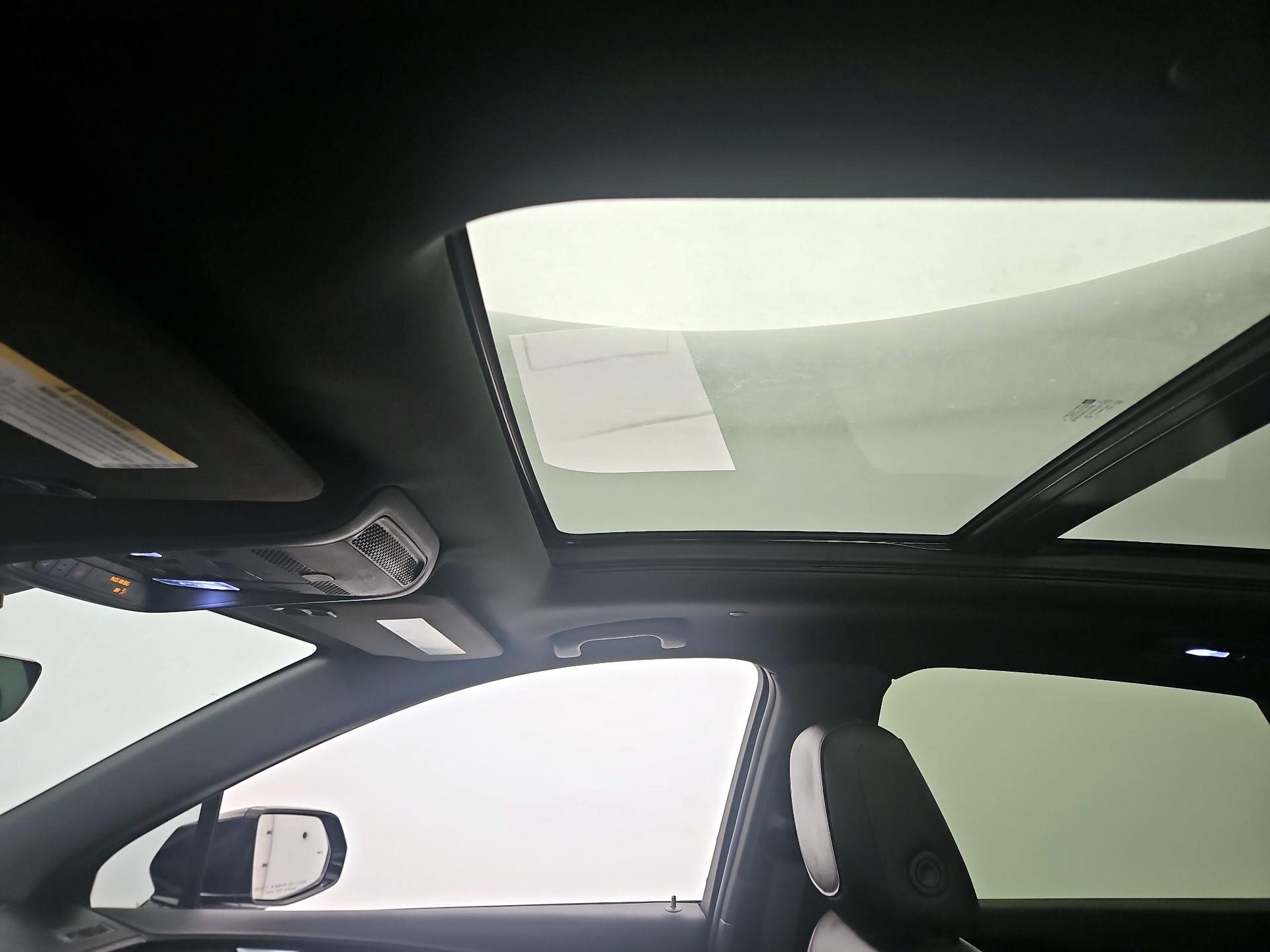 Thumbnail: 2021 Cadillac XT5 - 19