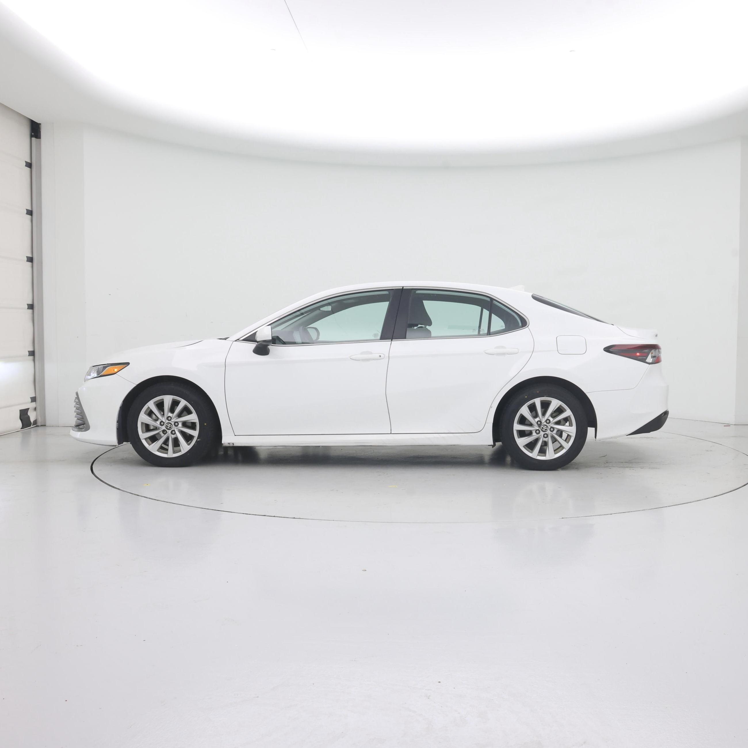 Thumbnail: 2024 Toyota Camry - 3