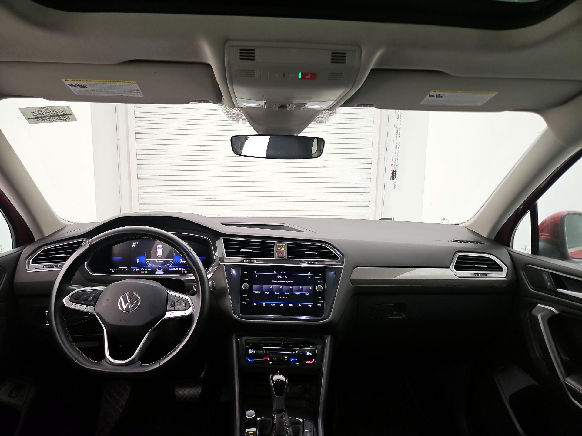 Thumbnail: 2024 Volkswagen Tiguan - 9