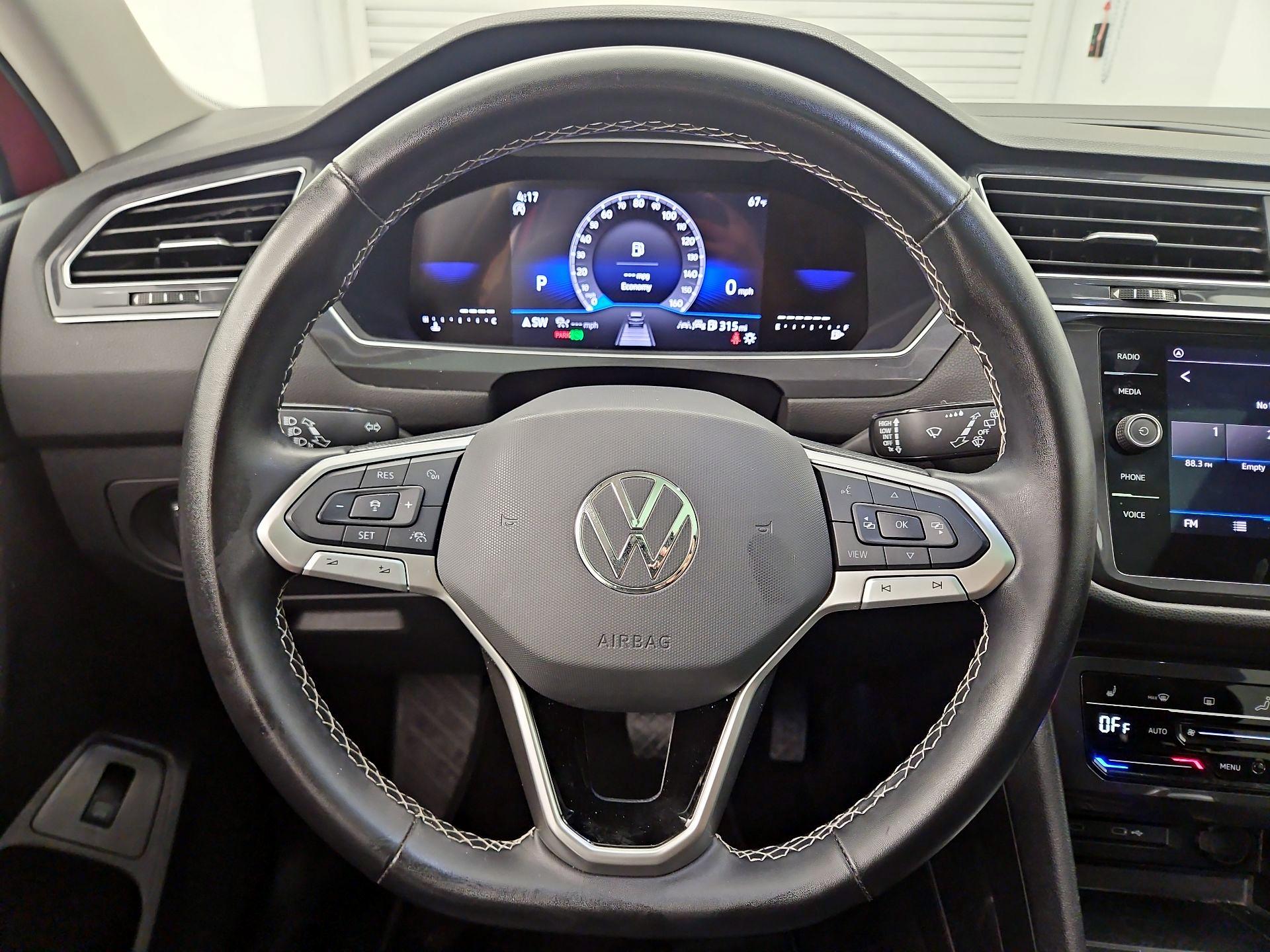 Thumbnail: 2024 Volkswagen Tiguan - 10