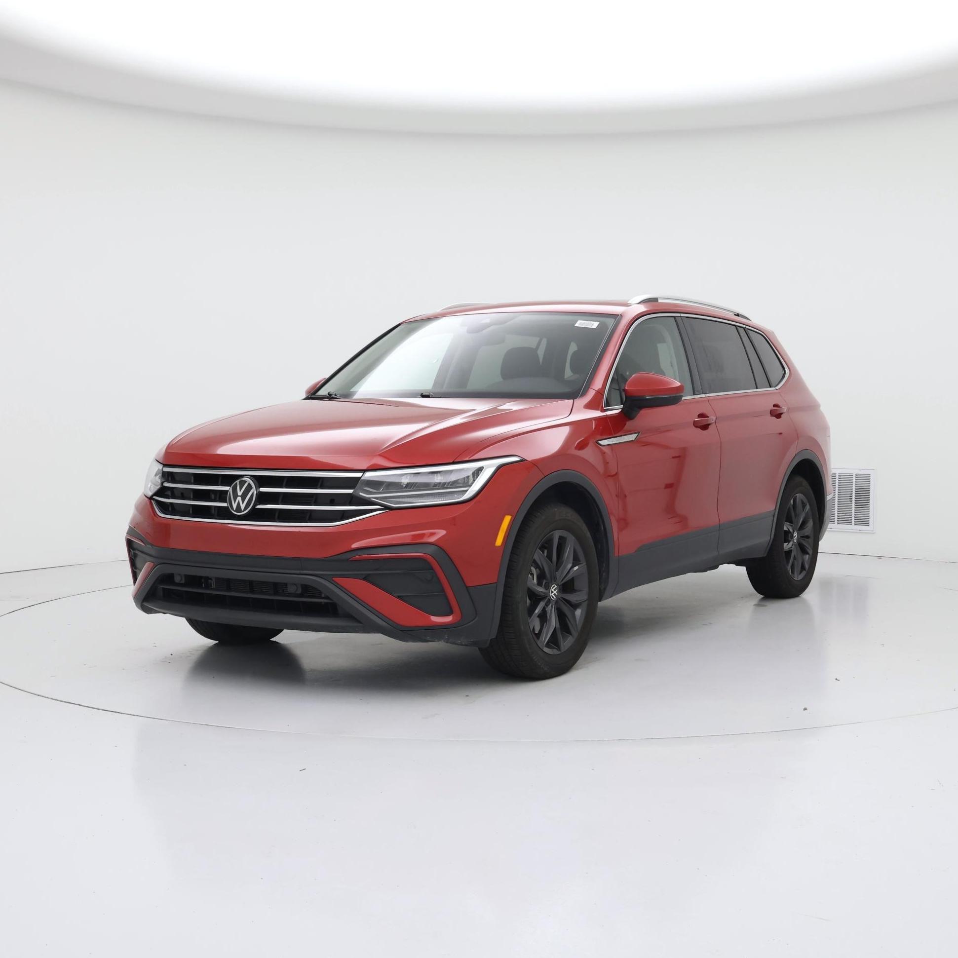 Thumbnail: 2024 Volkswagen Tiguan - 4