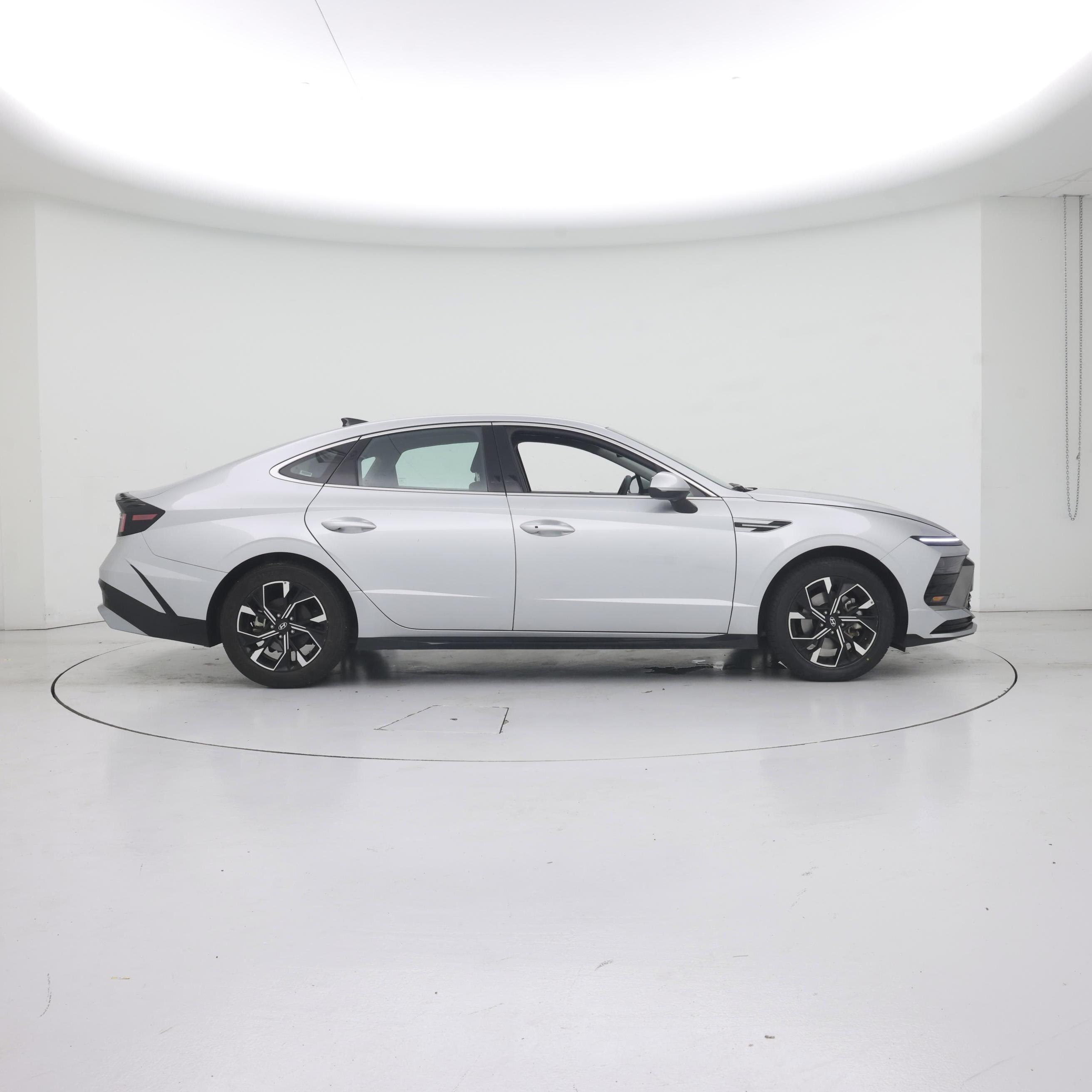 Thumbnail: 2025 Hyundai Sonata - 7